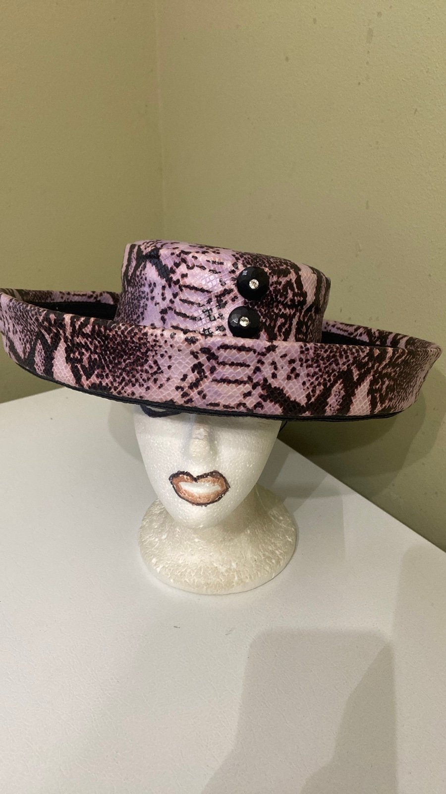 Beautiful Church /Dress Hat by Donna Vinci