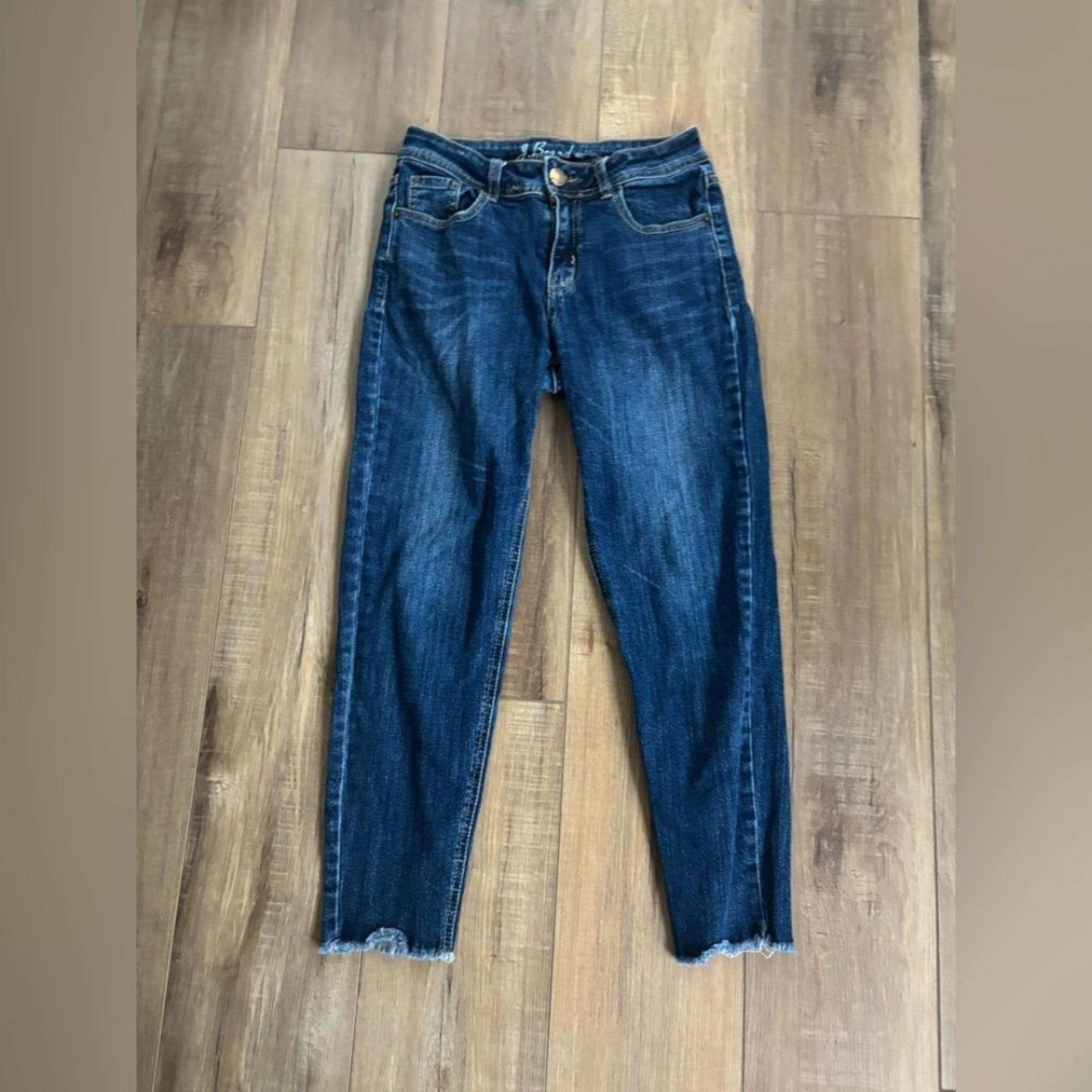 J Brand cropped boyfriend jean size 3