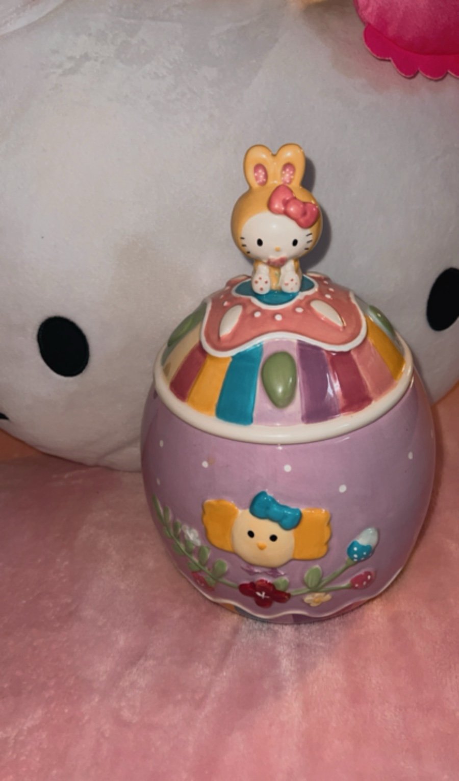 Hello kitty Easter egg ceramic