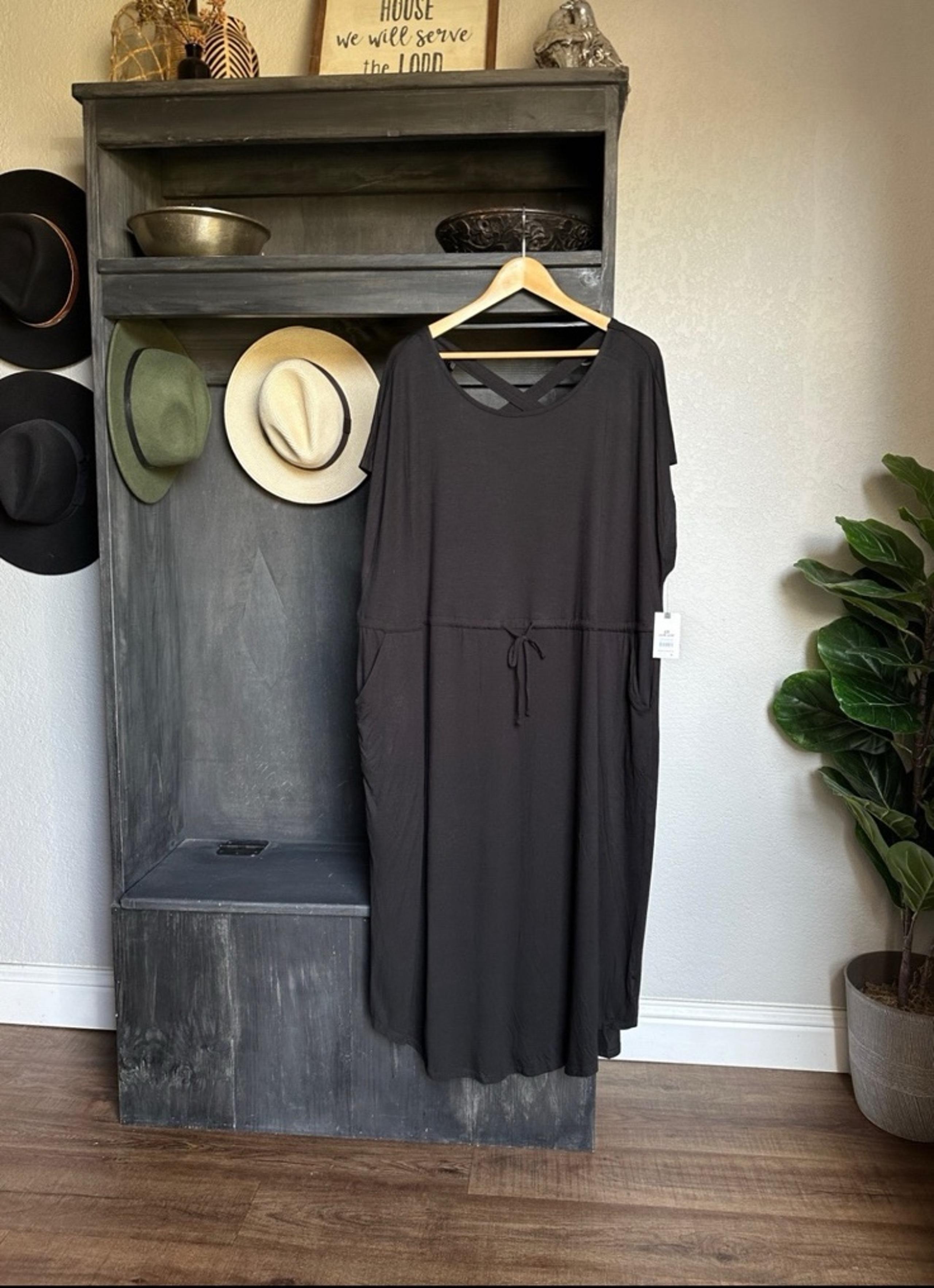 Womens Plus Size Maxi Dress With Criss Cross Scoop Back Size 2X