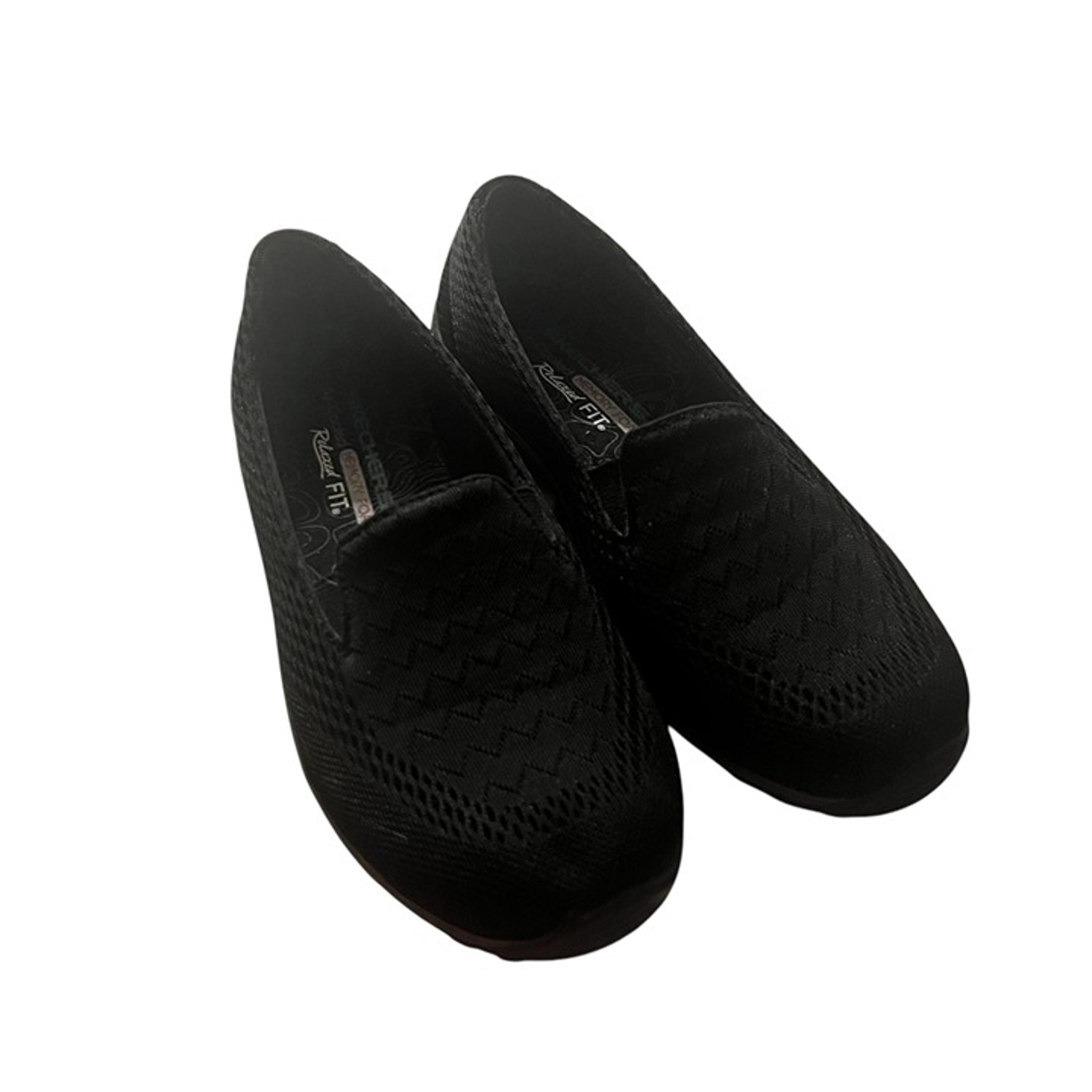 Skechers Womens Relaxed Fit Black Slip-On Shoes Mesh Comfort Sole size 7