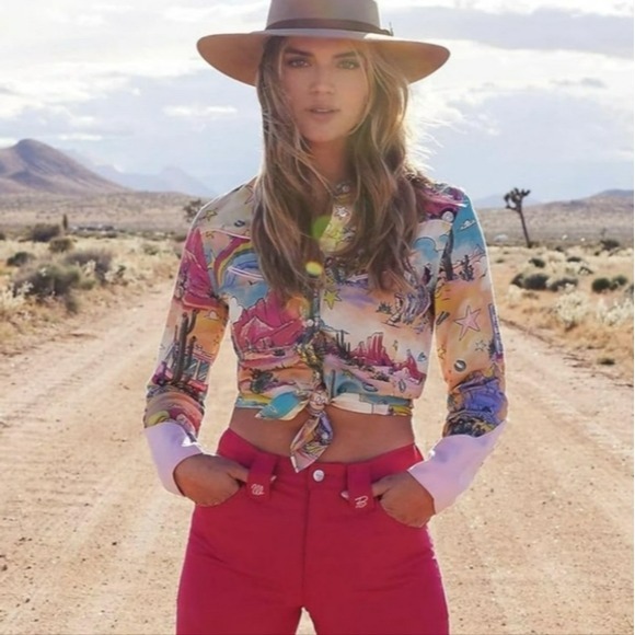 Wrangler x Barbie New Pink Retro Western Snap Front Shirt Womens Size Medium