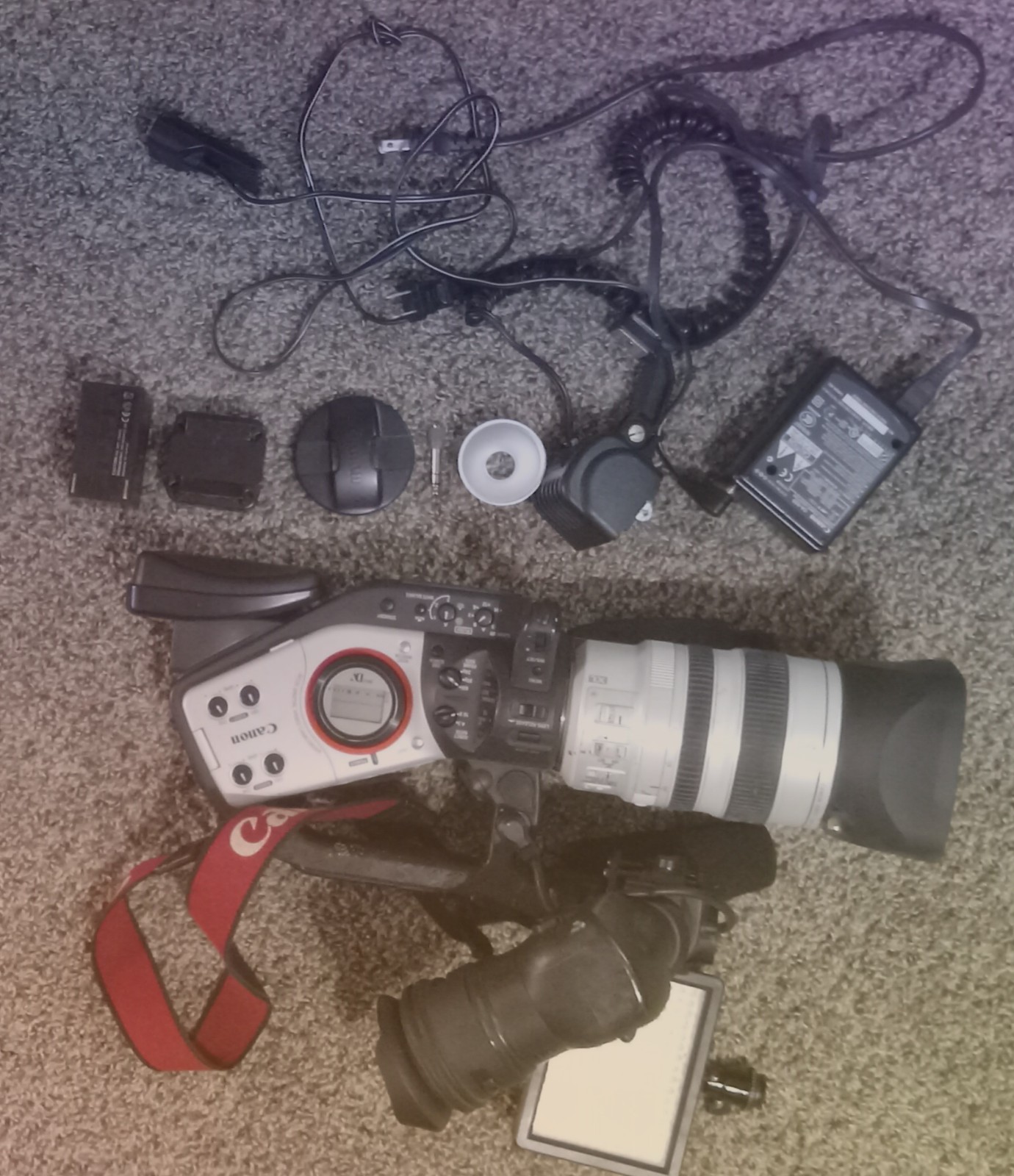 Canon XL2 Standard 3CCD MiniDV Digital Video Camera, Lens & Viewfinder