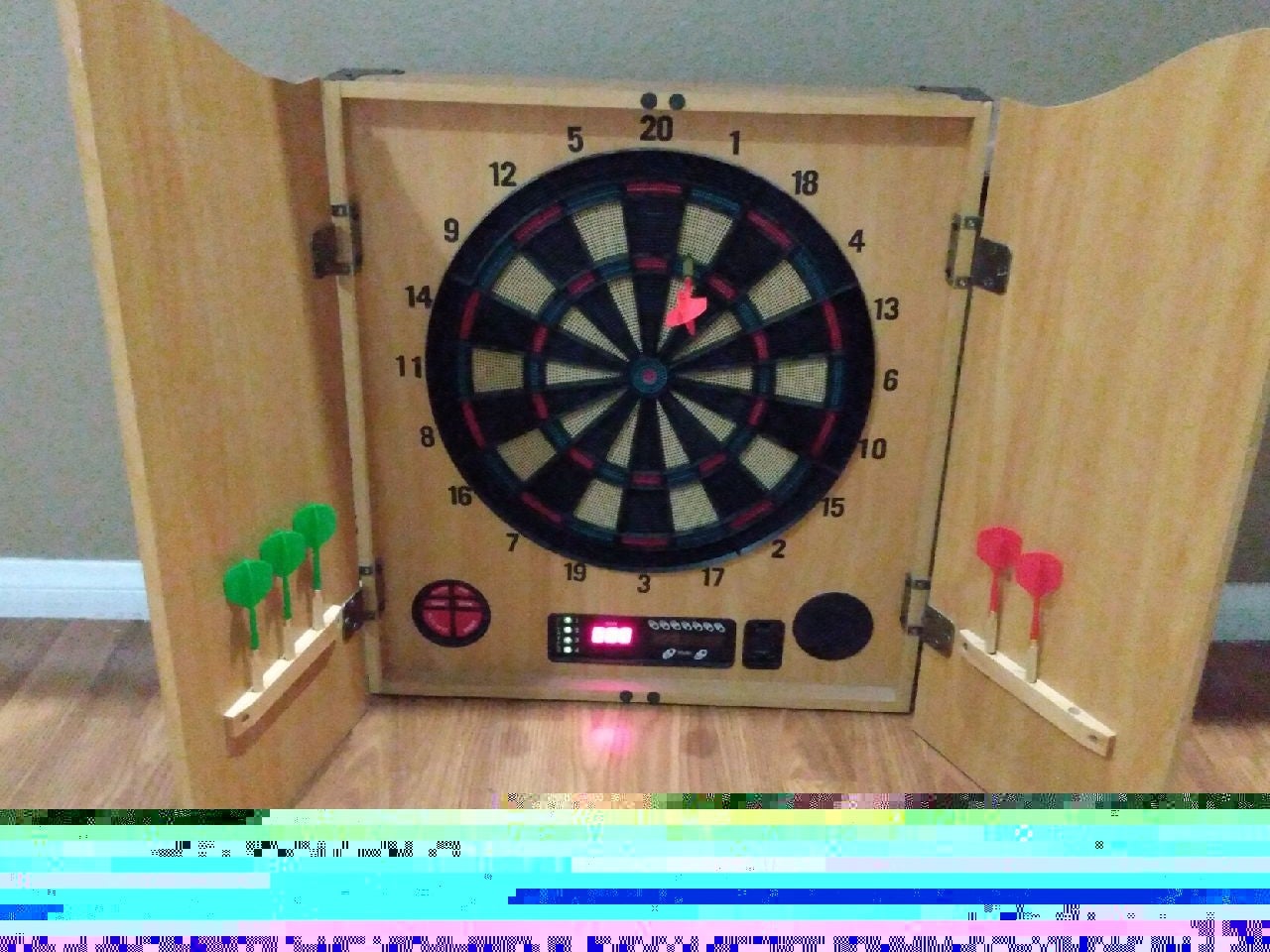 Electronic Dartboard in wooden Cabinet