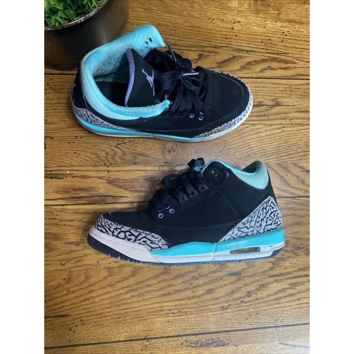 AIR JORDAN RETRO 3 BLEACHED TURQUOISE MINT BLACK GS 4.5Y 441140-005.
