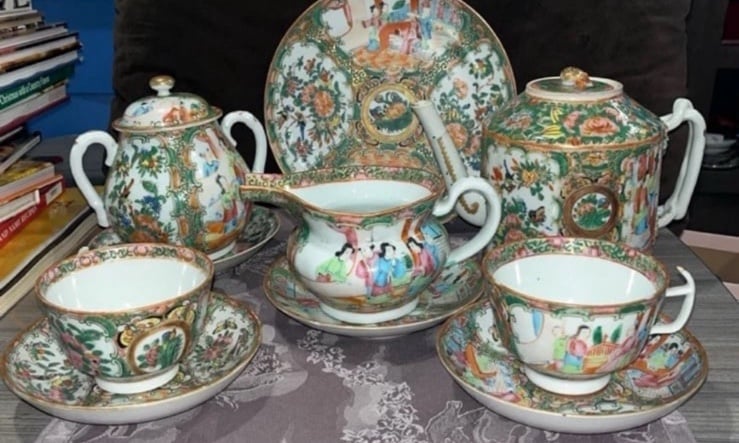 Set of 10 Antique Hand-Painted Rose Medallion Chinese Porcelain Tea 1850-90