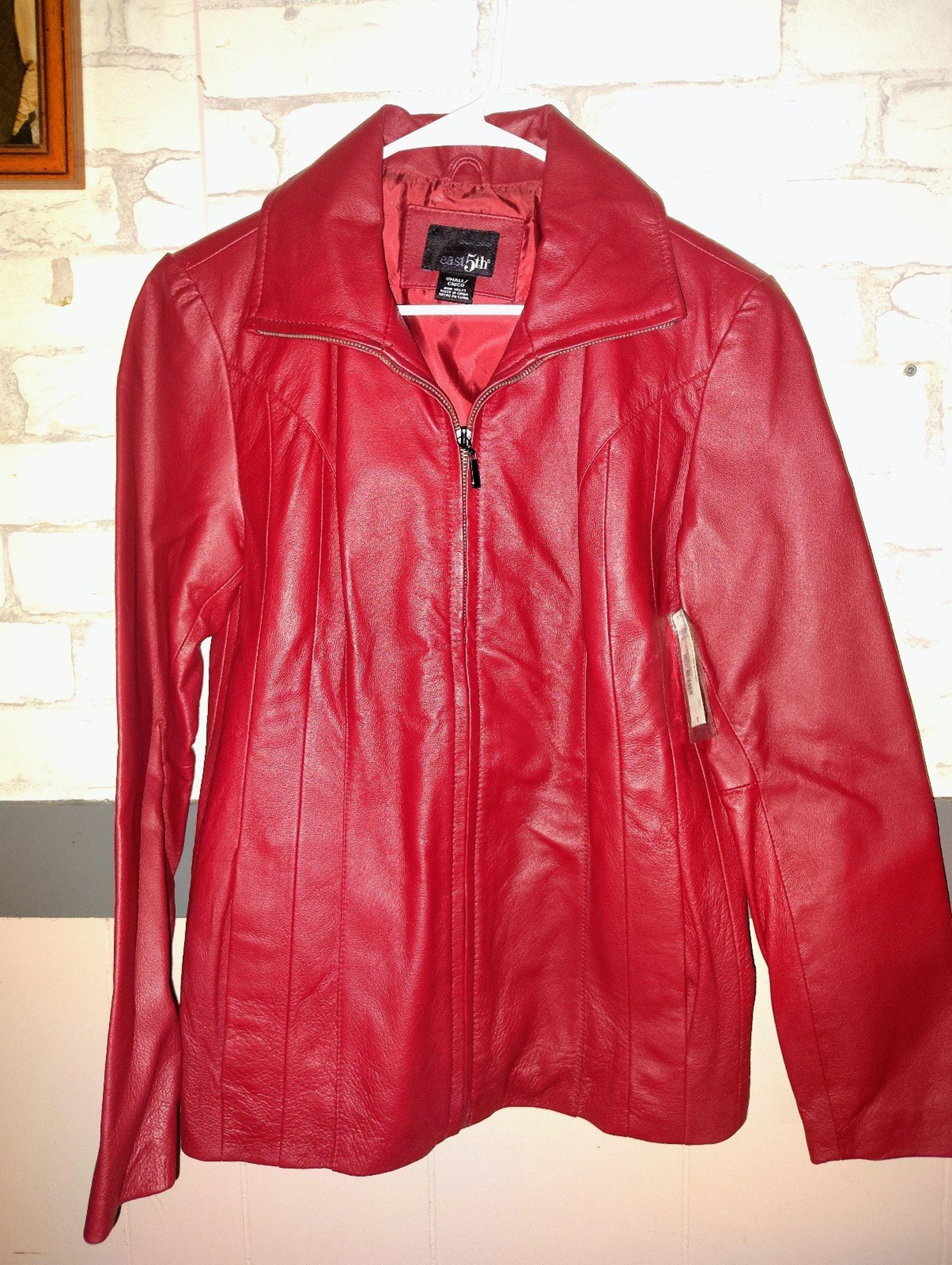 Vintage BRAND NEW WITH TAGS CABARET RED GENUINE LEATHER EAST 5TH JACKET size sma