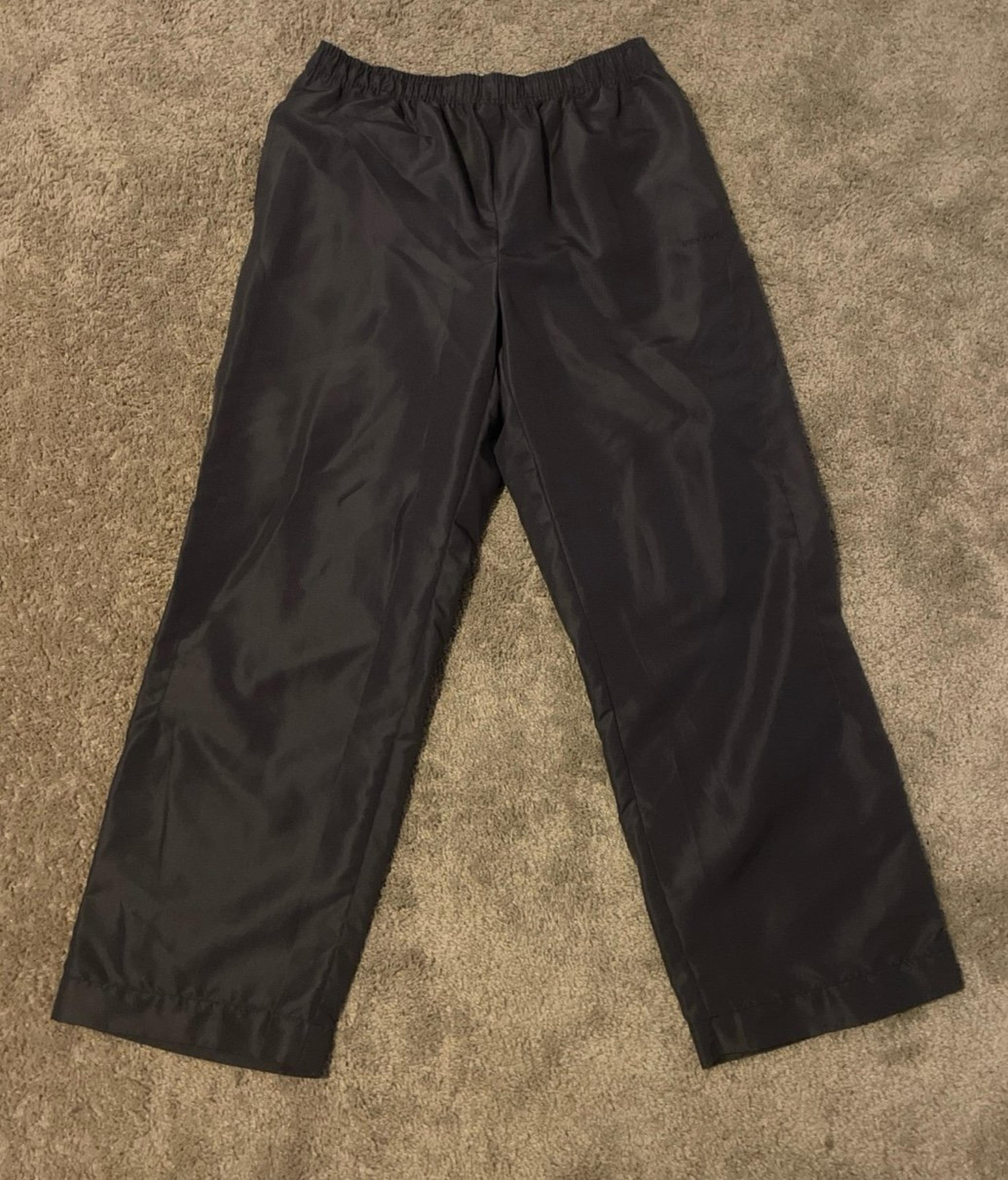 Gray Reebok Men’s Windbreaker Pants Size Large