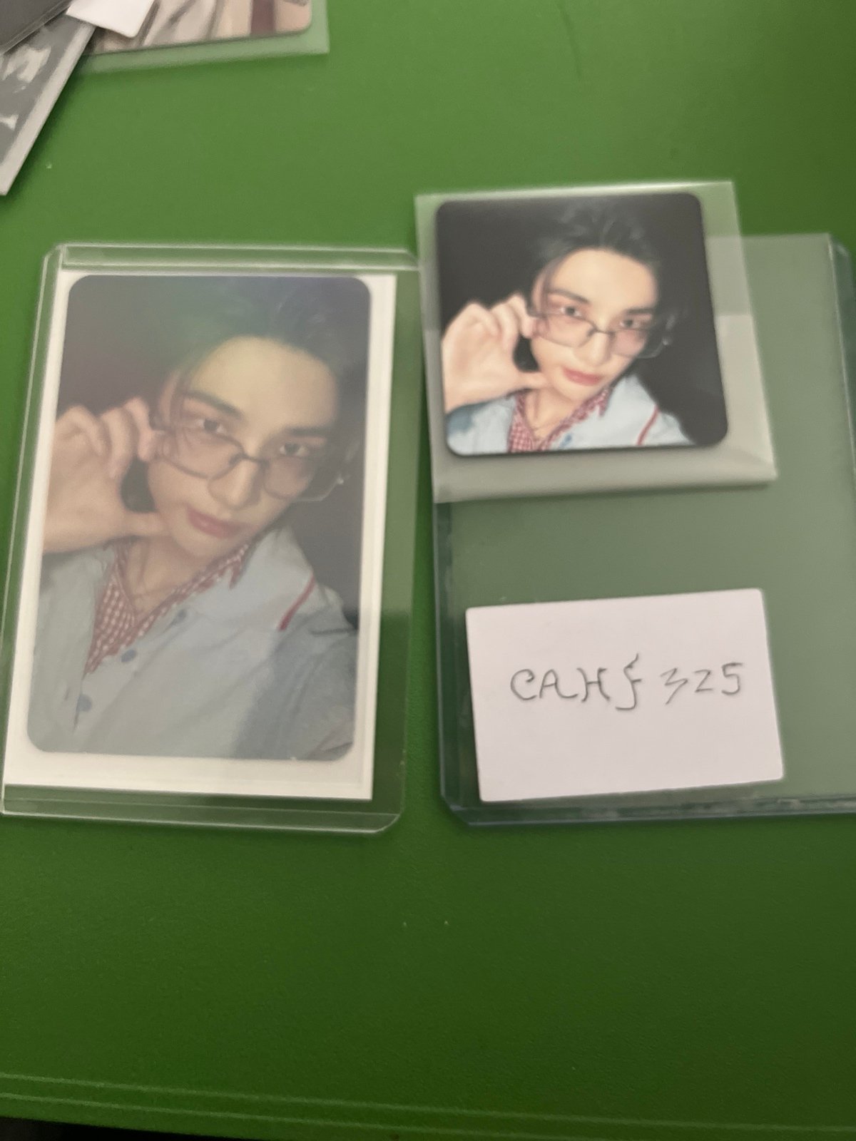 Soundwave hyunjin lucky draw photocard + magnet set glasses Ate