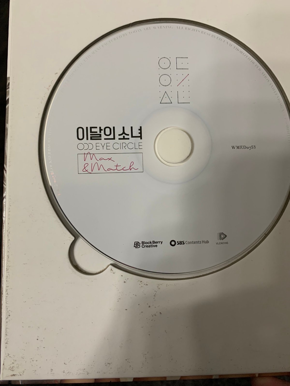 LOONA Odd Eye Circle All Members Autographed Signed Max