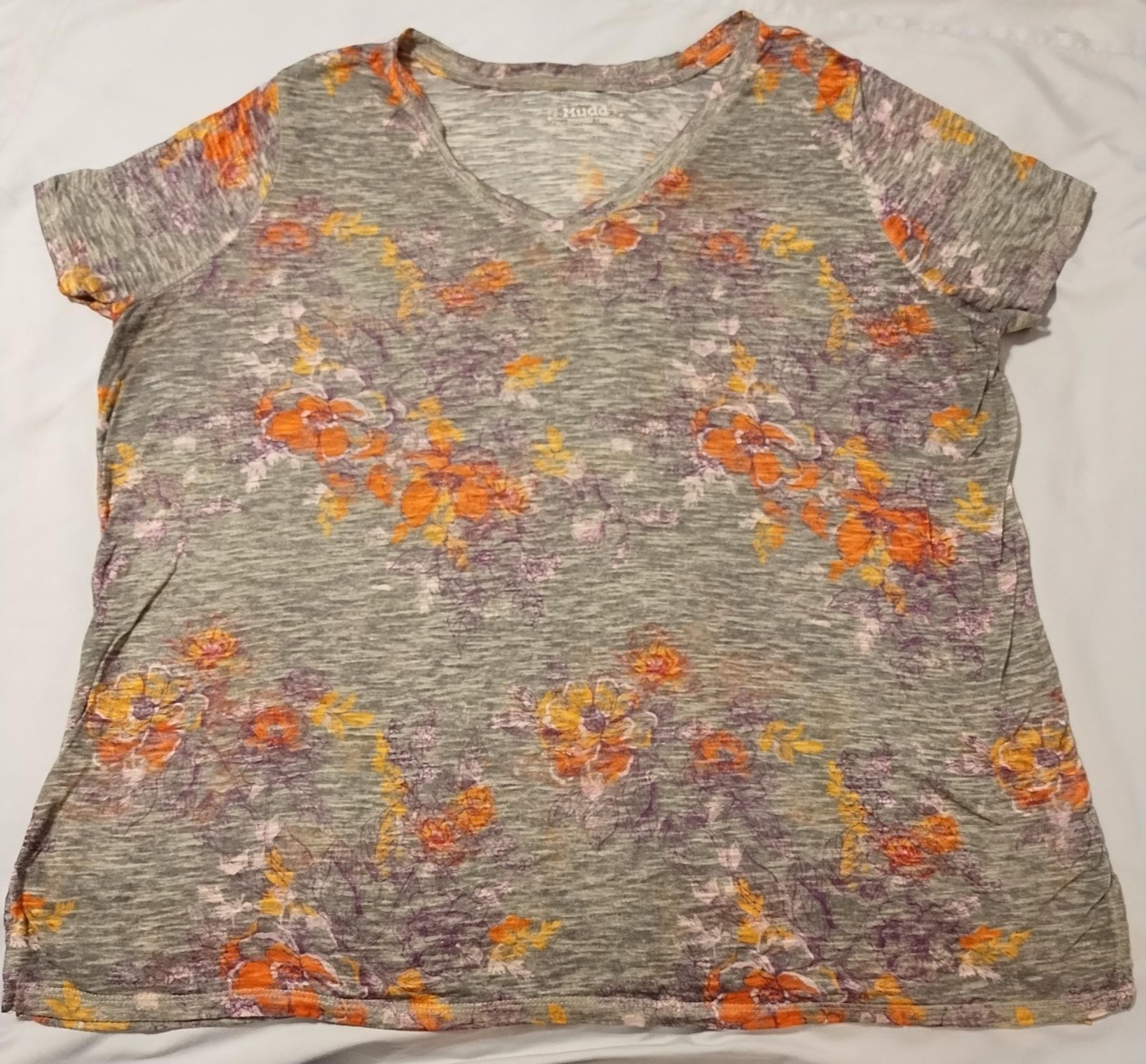 Women's Mudd Road Trip Tee Floral Top