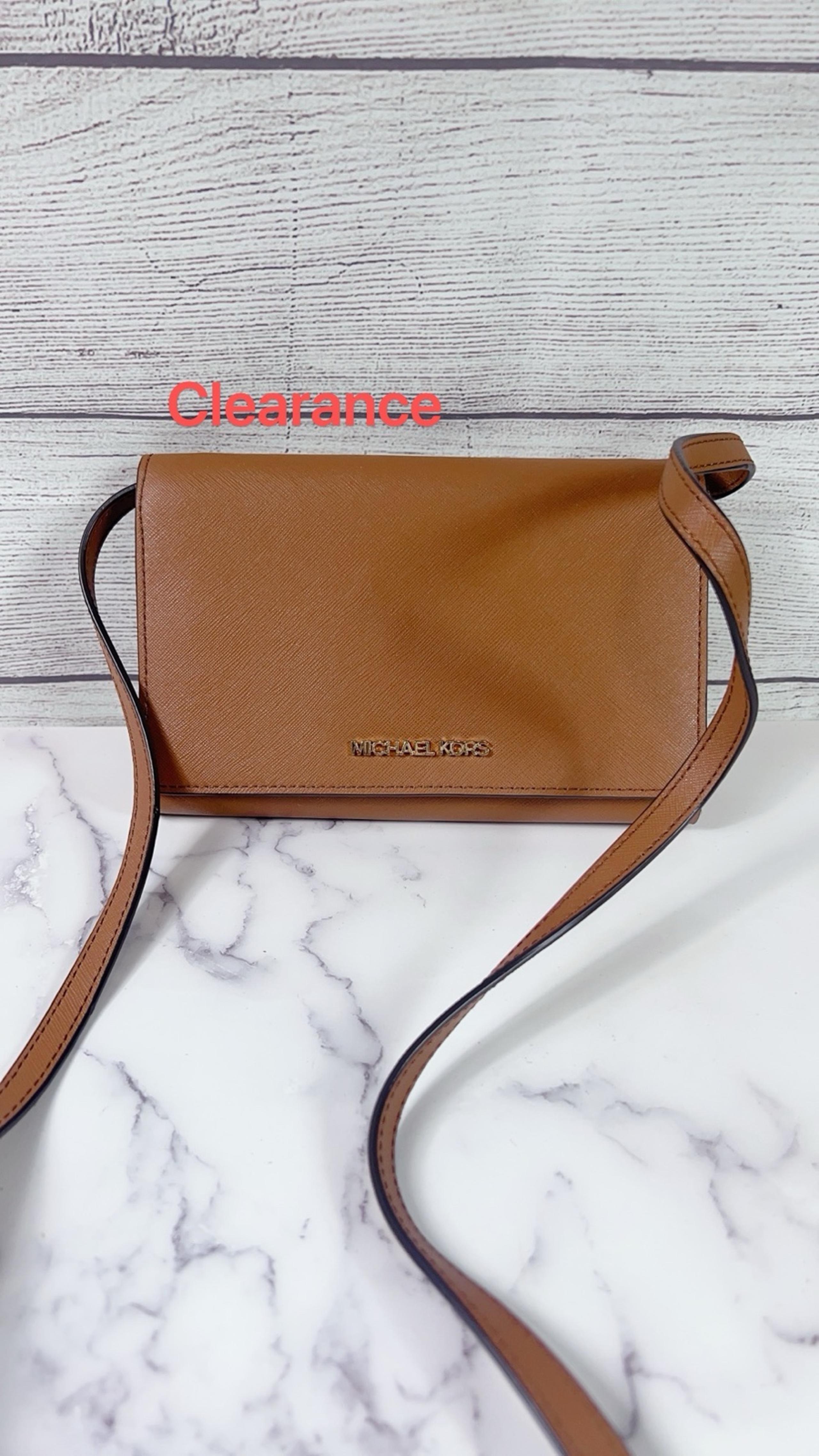 Michael Kors Crossbody clutch NWT