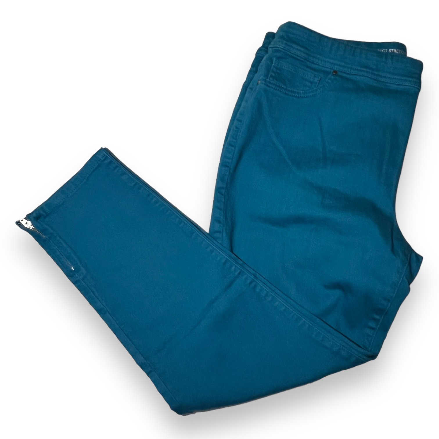 Chico’s Perfect Stretch Pull-On Girlfriend Slim Leg Ankle Zip Jeans Blue Size 2
