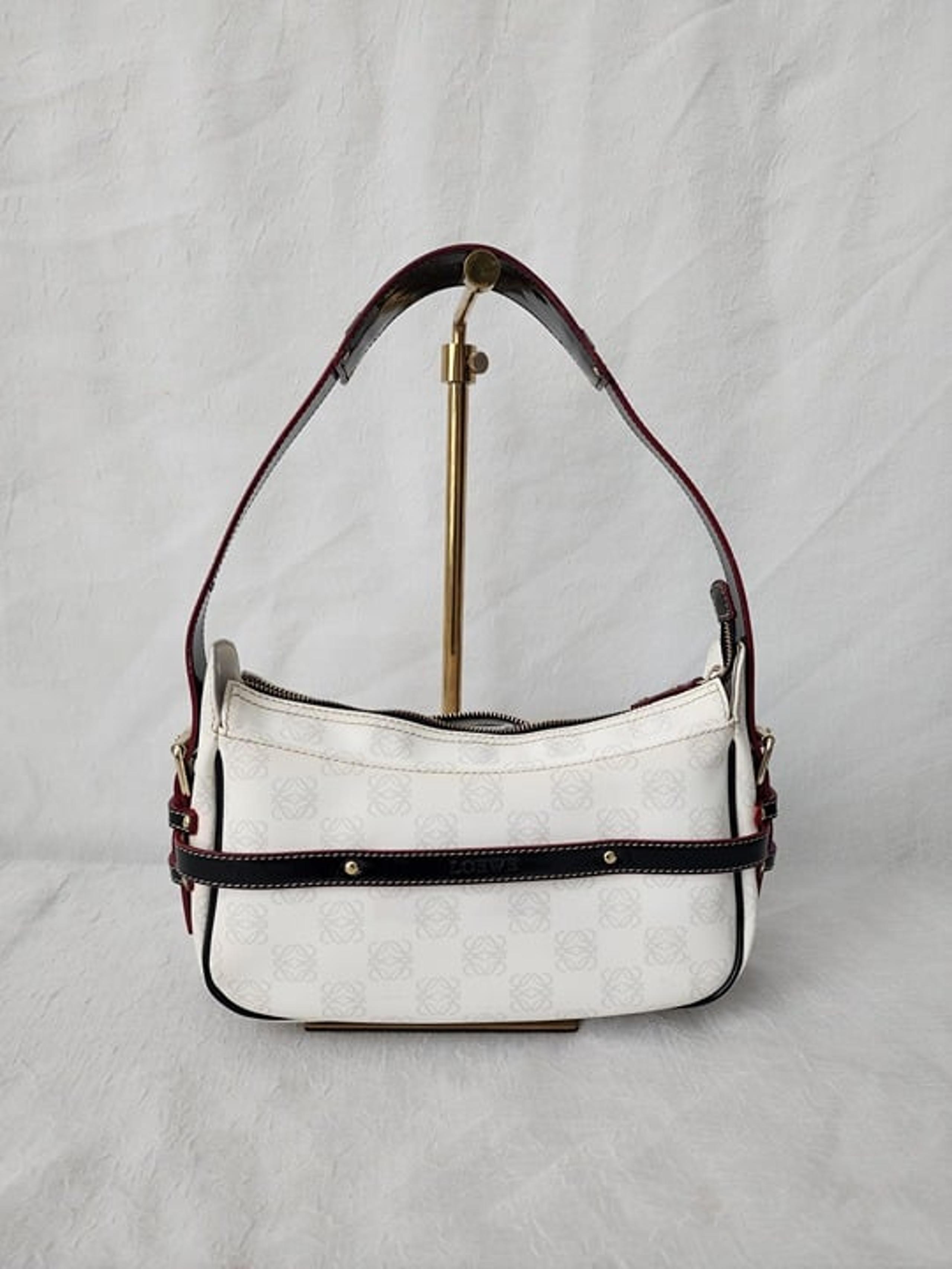 Auth Loewe Anagram Shoulder Bag