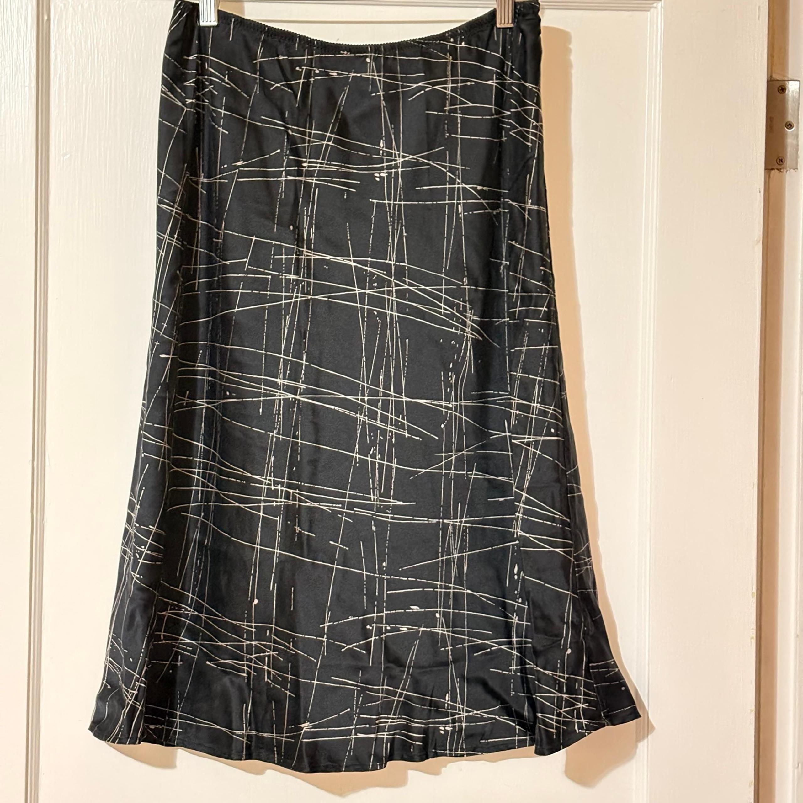 The Limited 100% Silk A-Line Skirt – Abstract Black & White, Size L