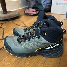 Scarpa rush 2 mid gtx men’s size 9.5 hiking boots