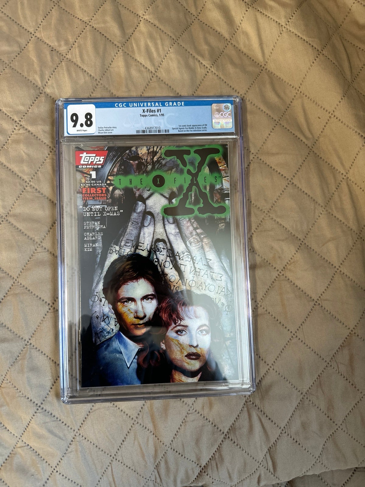 X-files comic #1 - 9.8 CGC score