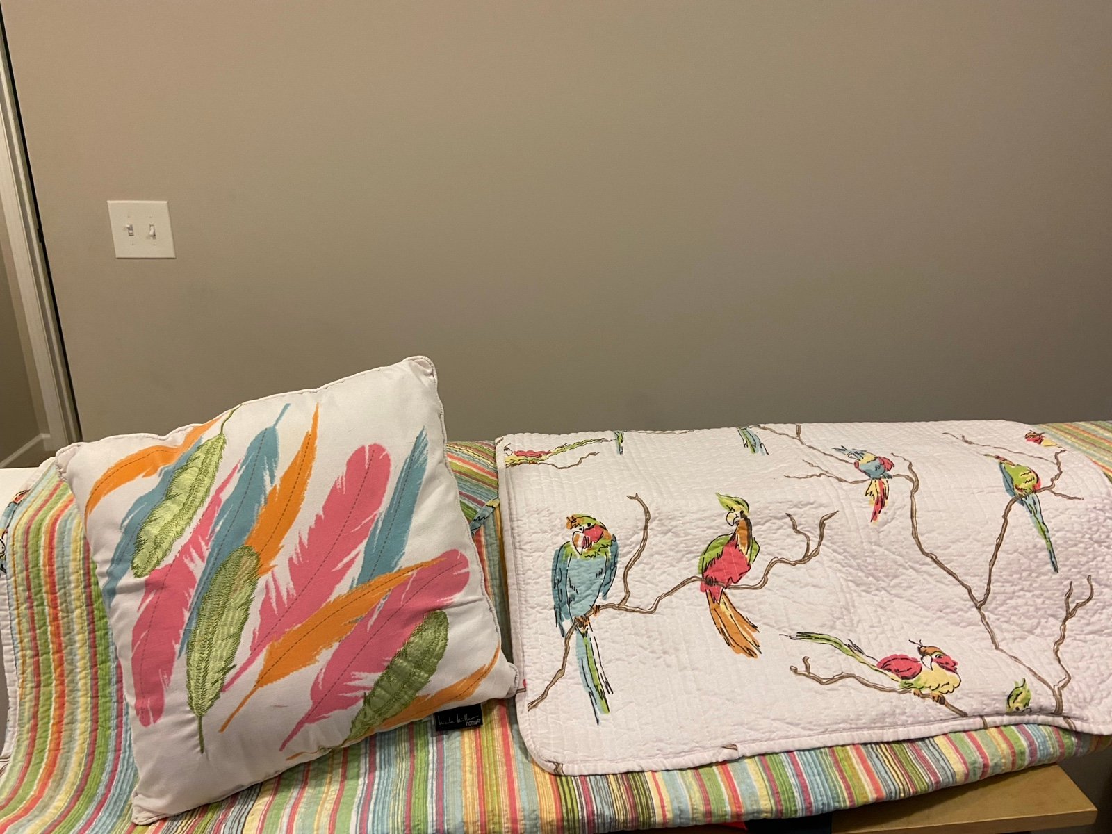 Nicole Miller reversible cotton twin bed quilt set