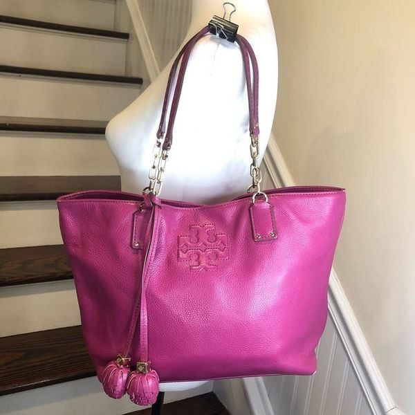 TORY BURCH Hot Pink Tumbled Leather Shoulder Bag With Tassels