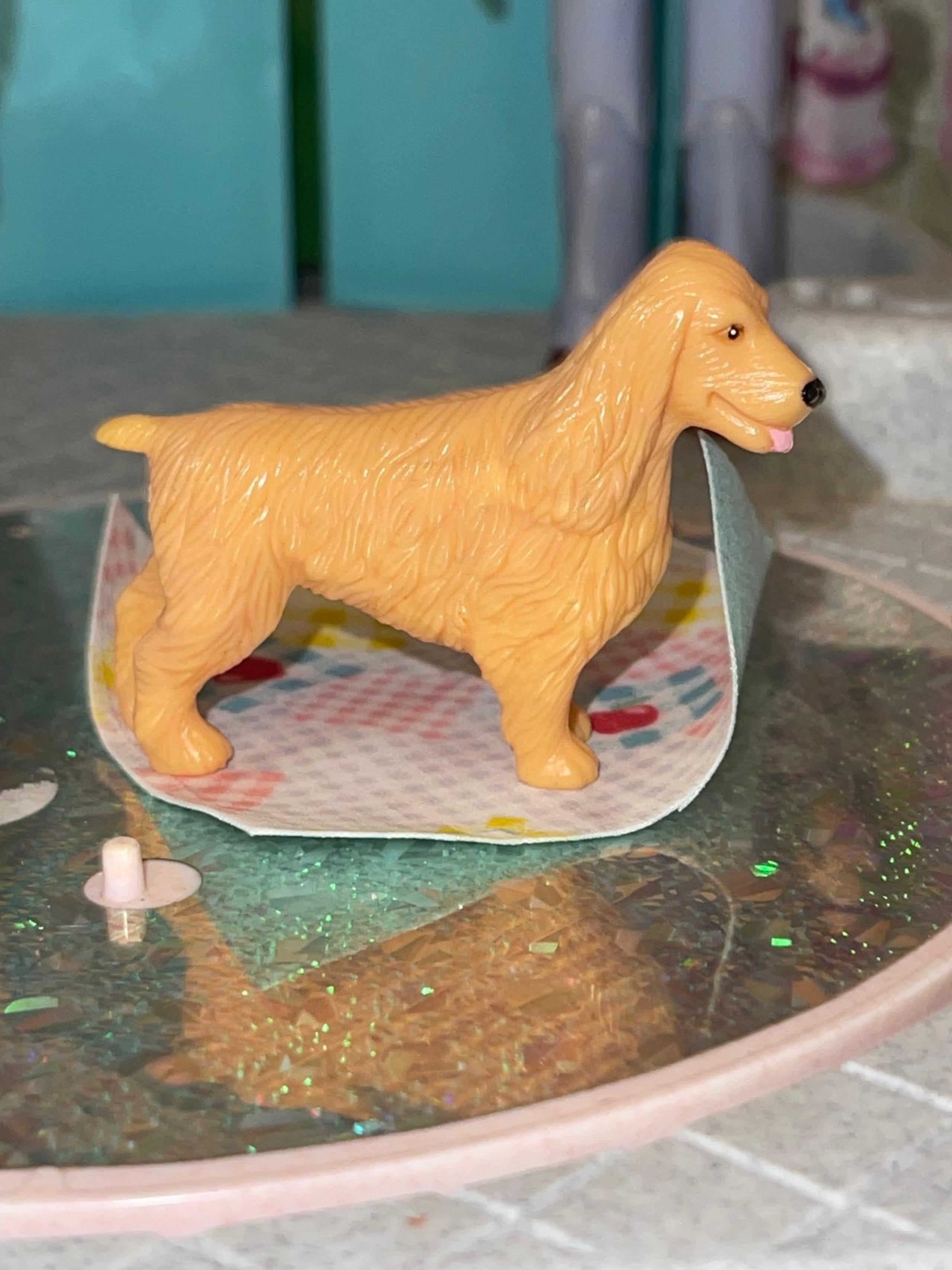 PLAYSKOOL Dollhouse  GOLDEN RETRIEVER / yellow LAB DOG PET Loving family Figure