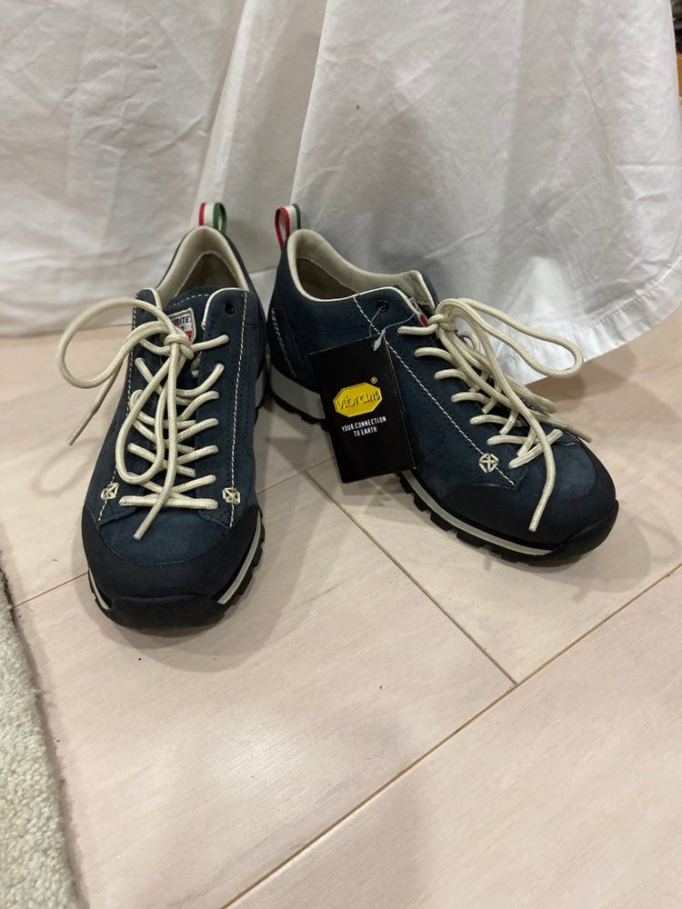 NWT Dolomite Karakorum walking shoes sz 5 (men)
