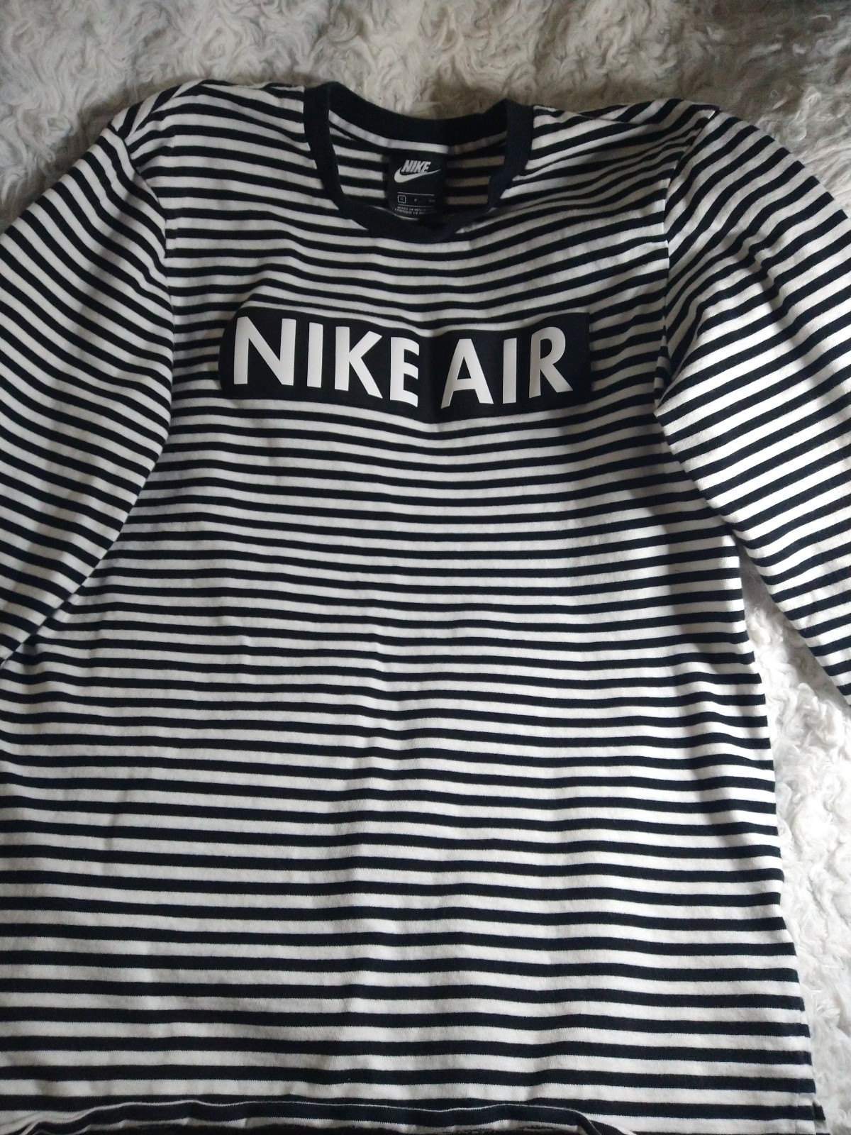Nike Air long sleeve shirt NWOT