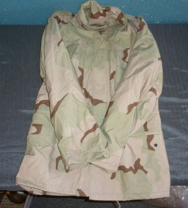 DCU DESERT CAMO UNIFORM FIELD JACKET SMALL/LONG