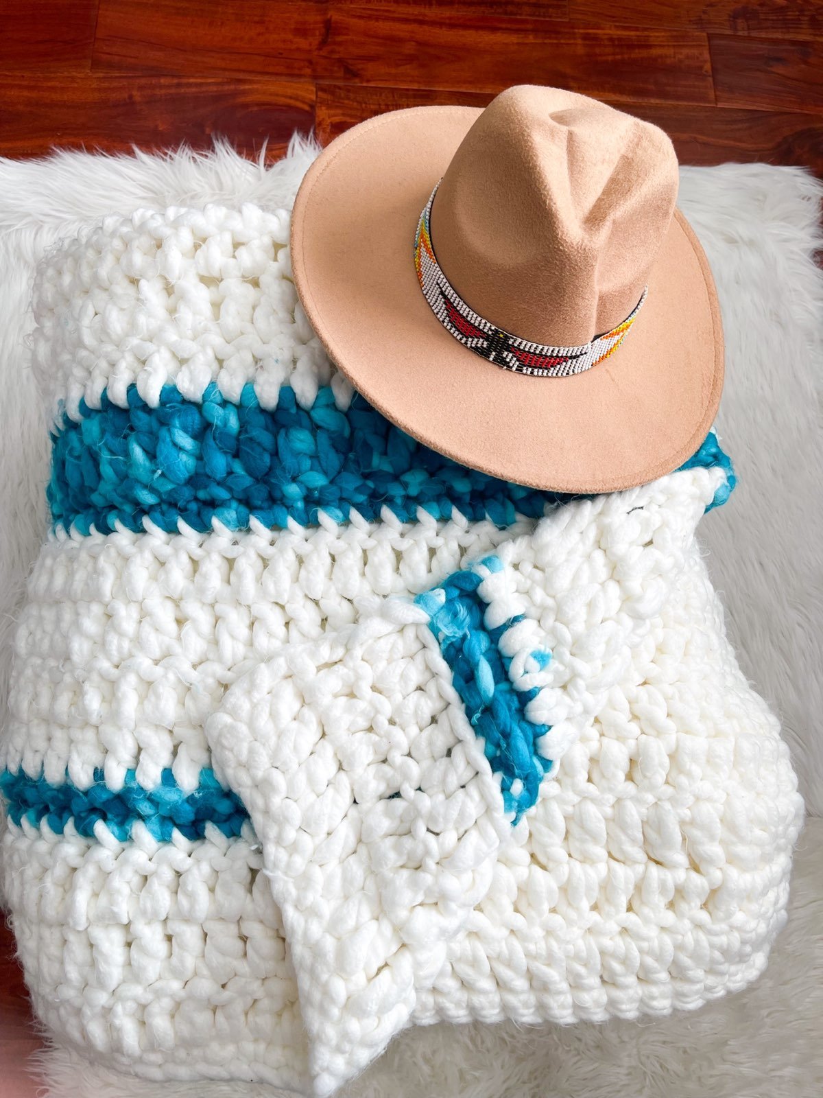 CHUNKY Hand Knit Striped Throw Blanket