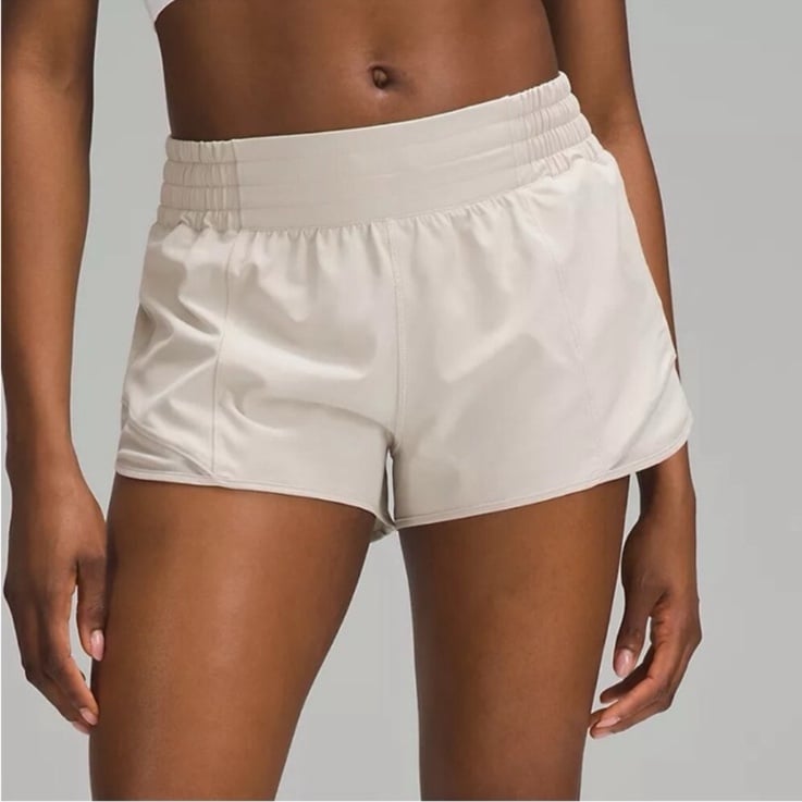 Lululemon Hotty Hot High Rise Athletic Shorts Mojave Tan Size 12 NWT