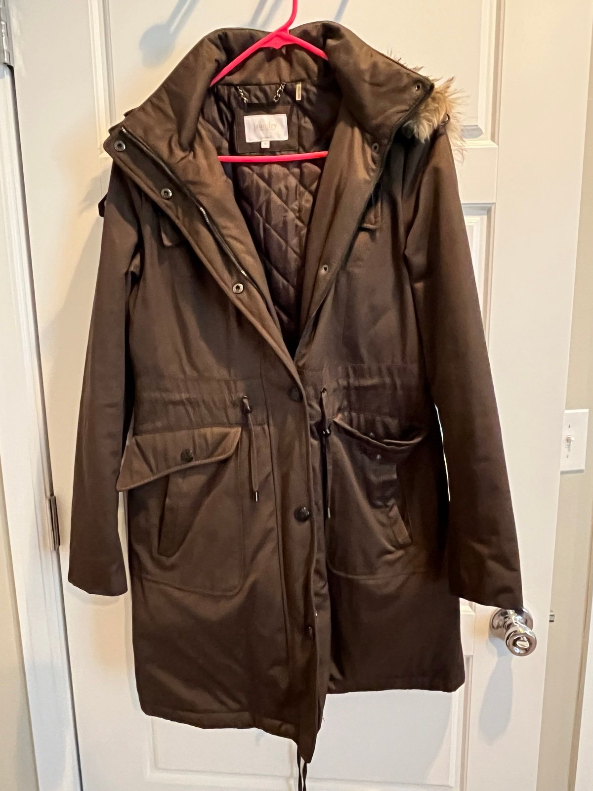 Quilted winter jacket with fur hood