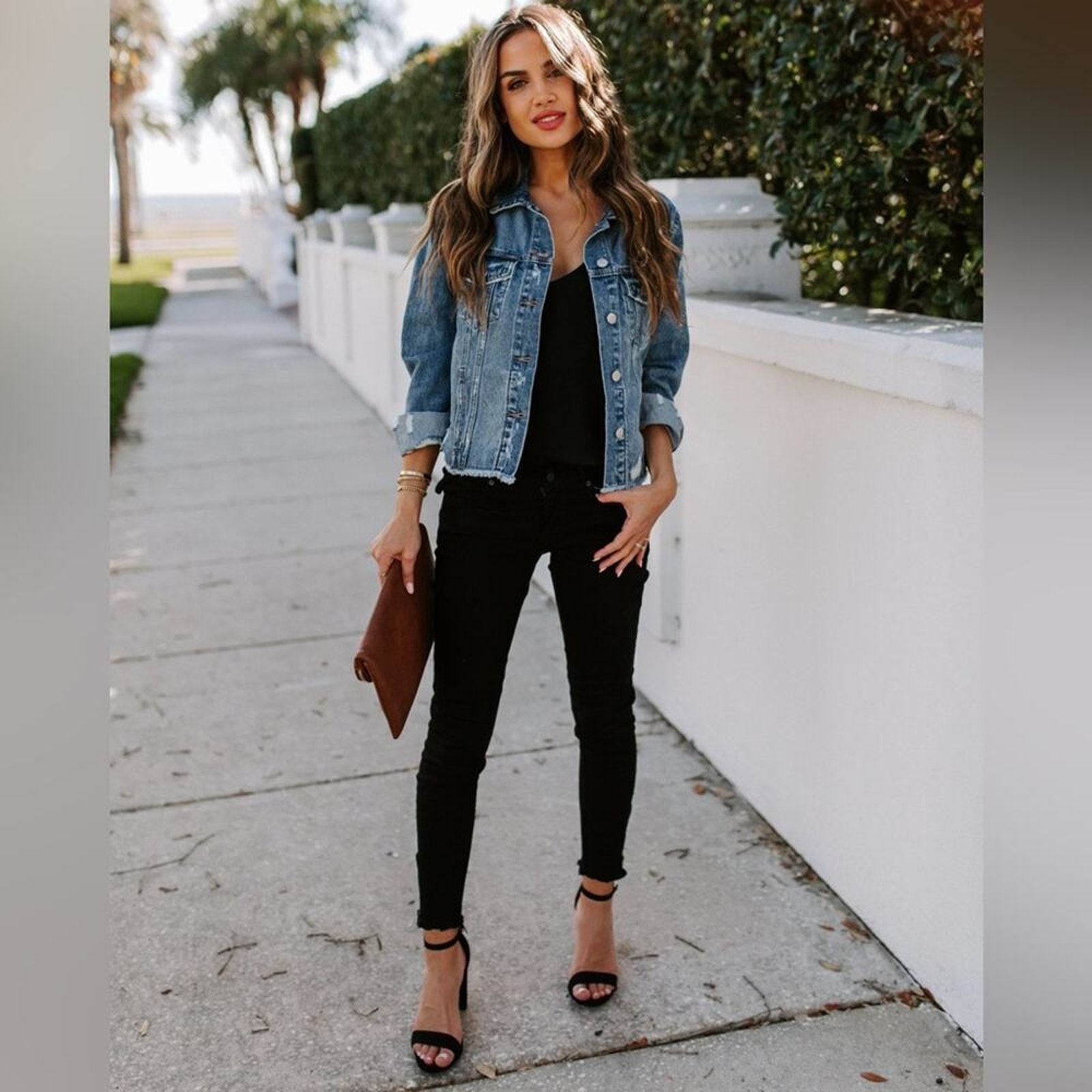 Vervet Plot Twist Classic Denim Jacket with raw hem Distressed Large EUC