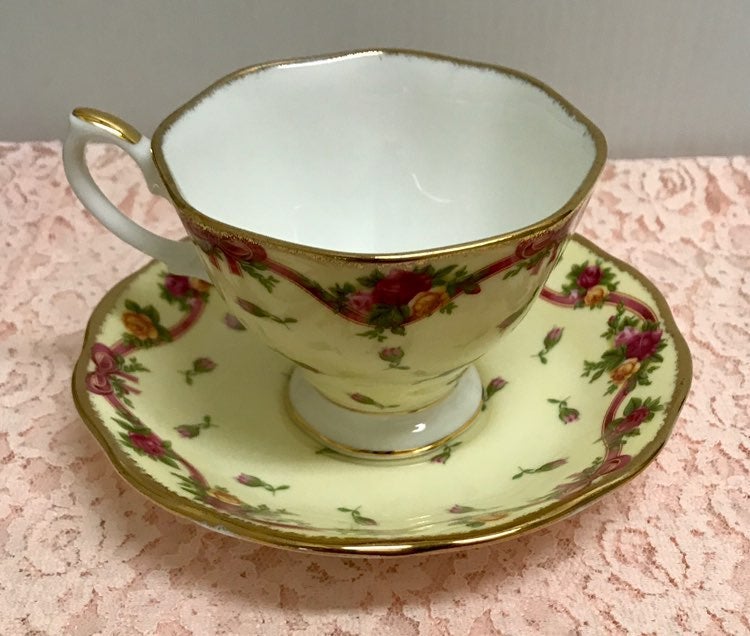 ❤️Royal Albert Old County Roses Teacup❤️