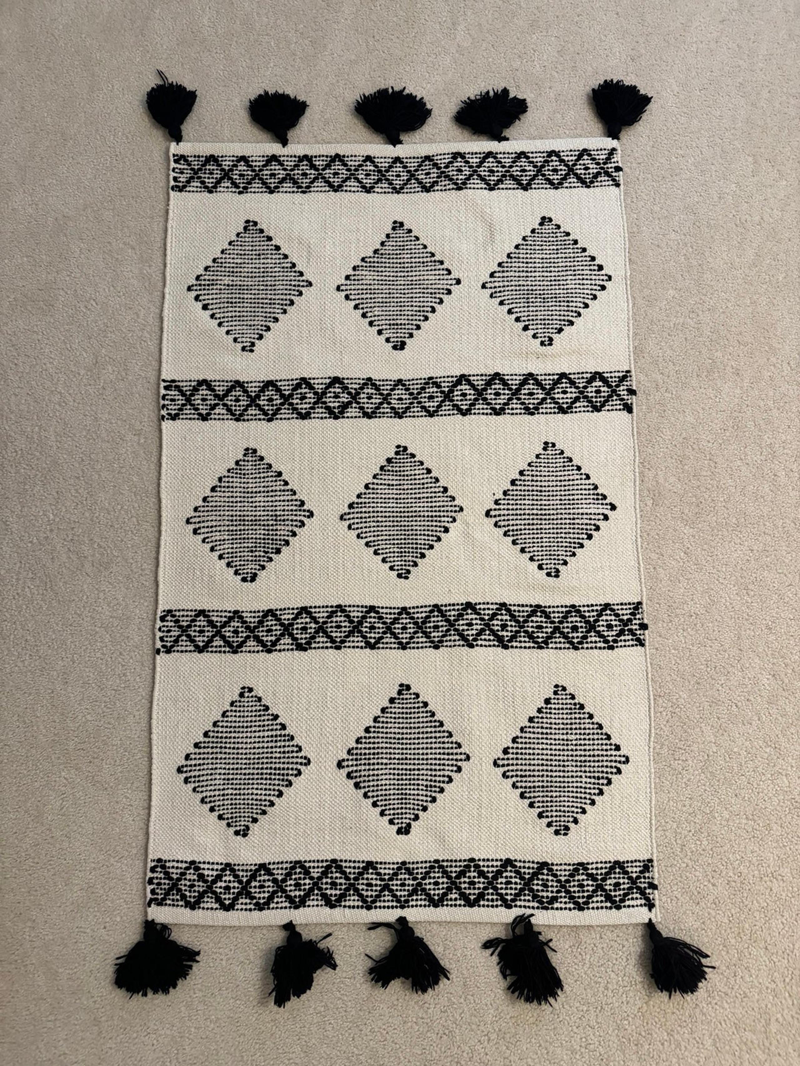 Black and Beige Bohemian Tassel Rug