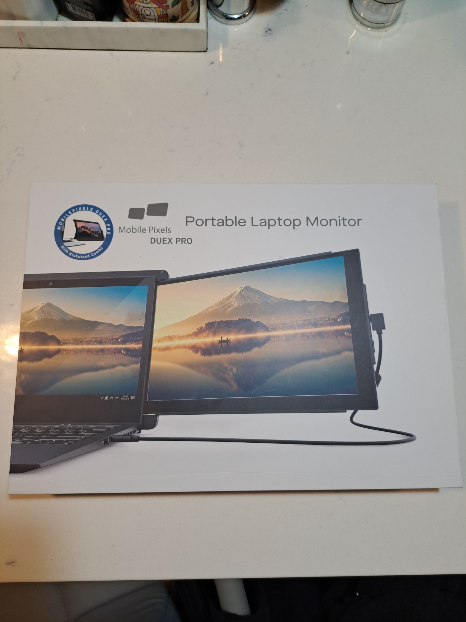 Mobile pixels portable monitor
