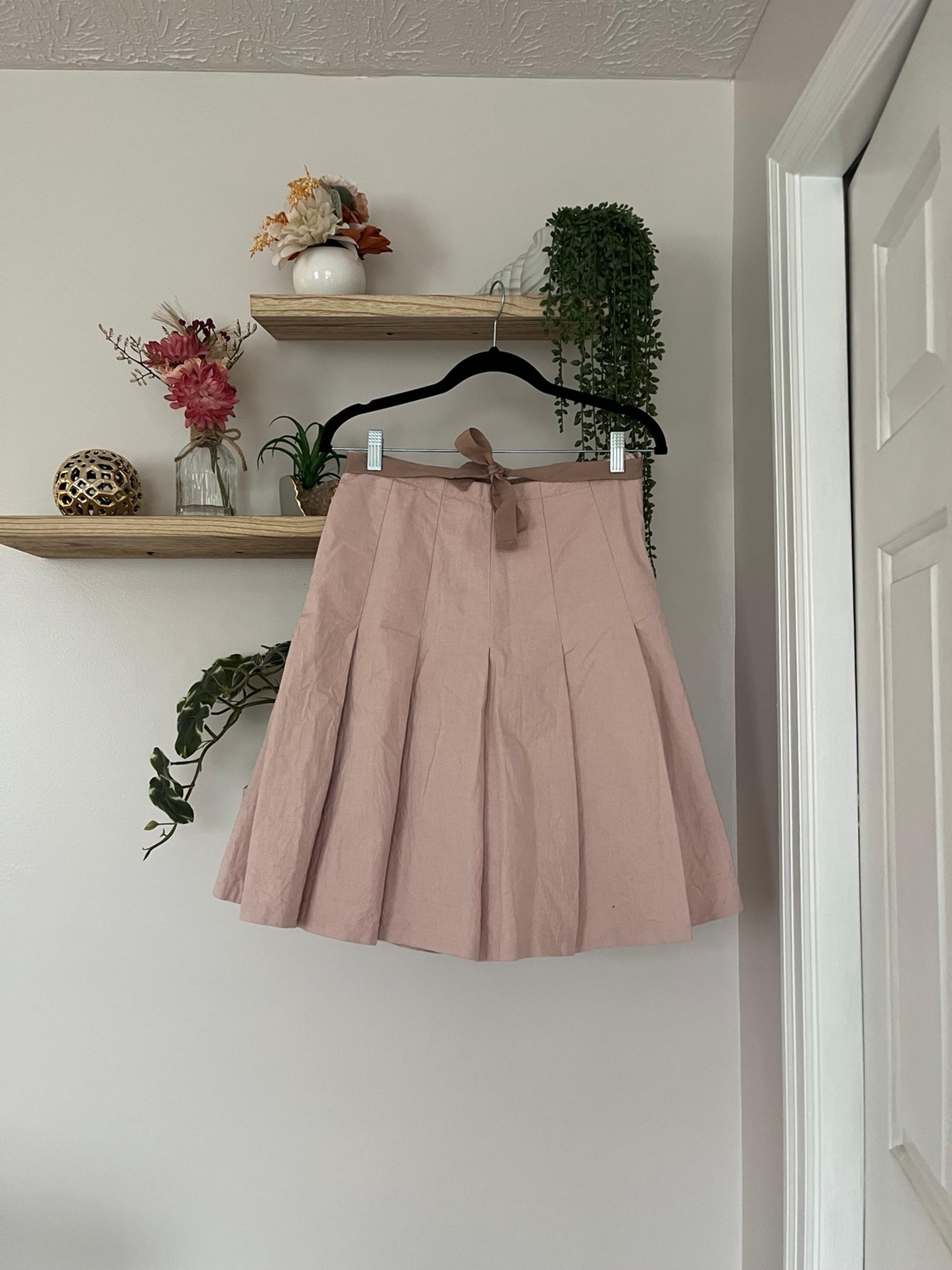 Vintage GAP pink pleated skirt with bow detail