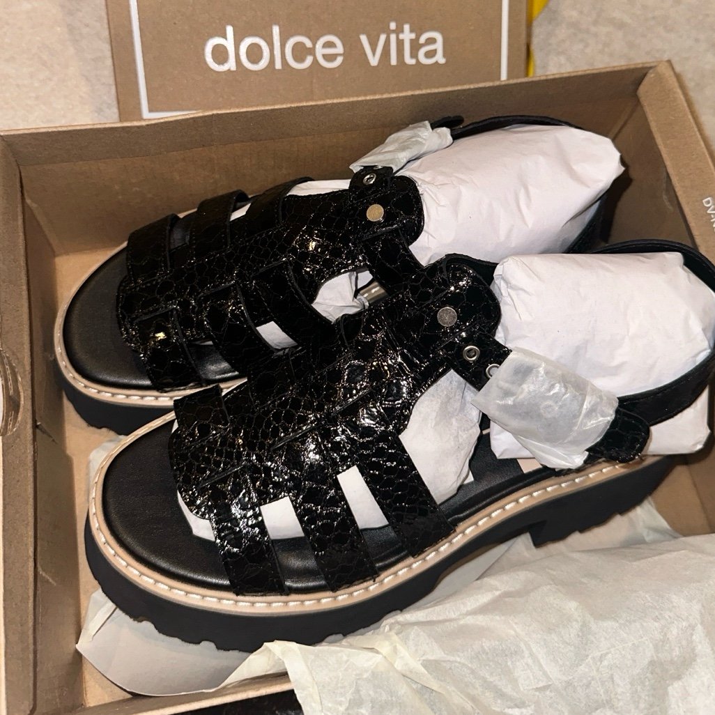 NEW Dolce Vita Black Platform Sandals size 10