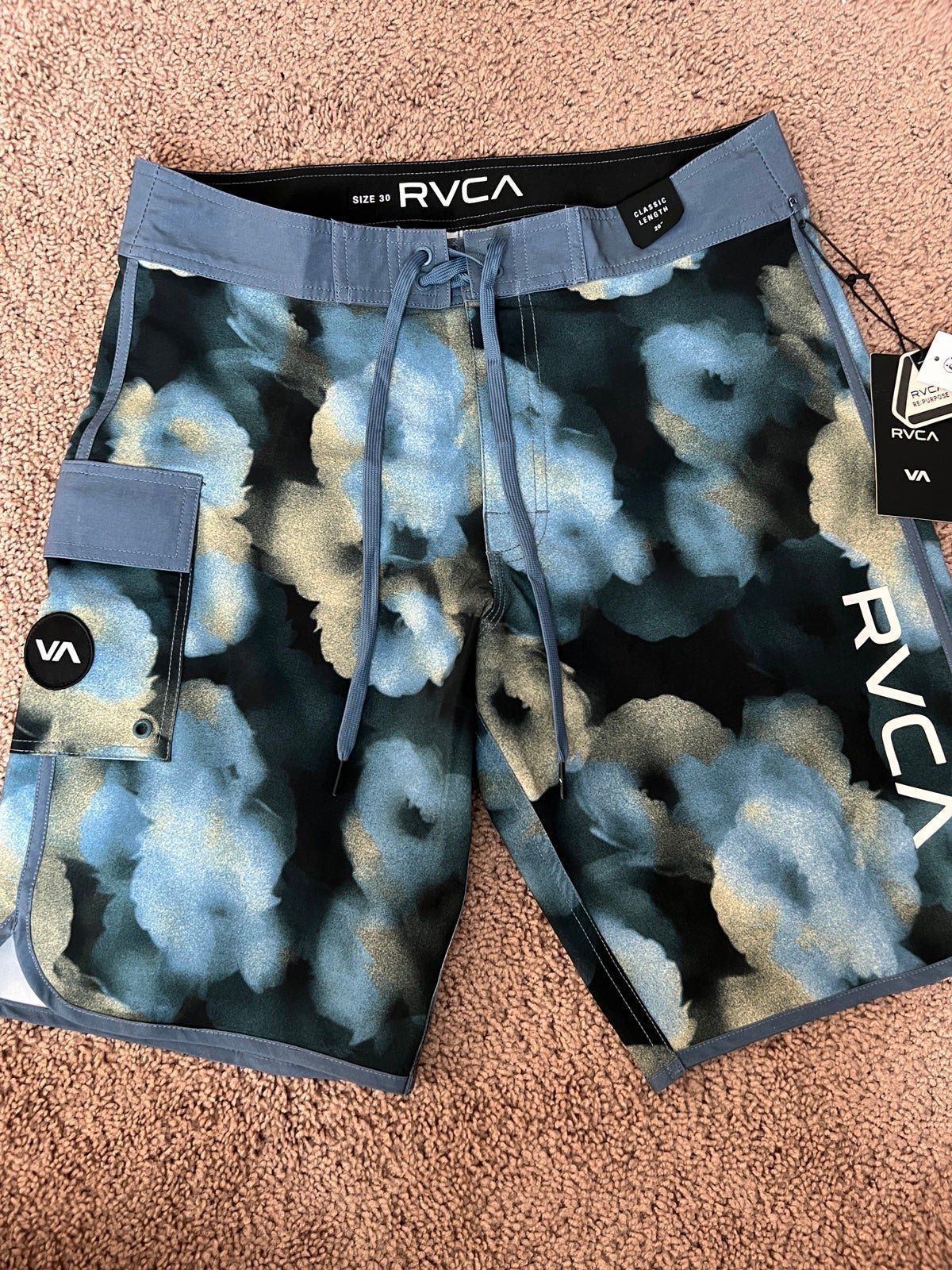 BNWT RVCA Boardshorts