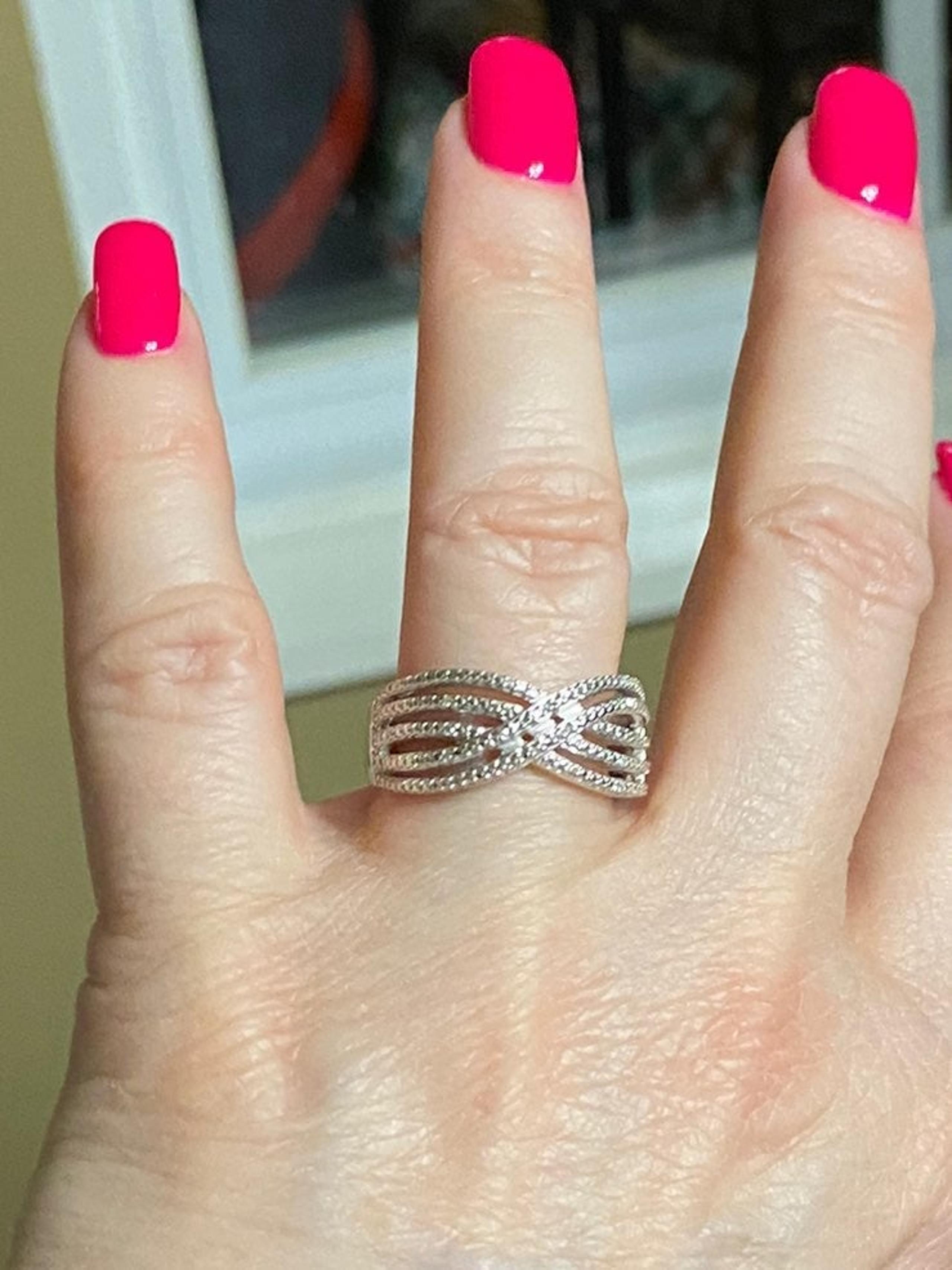 New Zales .925 silver diamond ring size 7