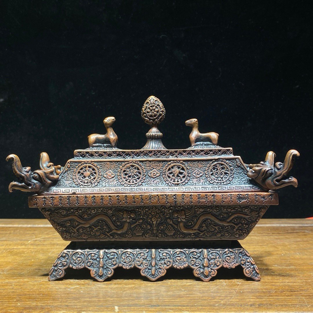 Old red copper retro craft "Tibetan Eight Treasures Furnace" incense burner orna