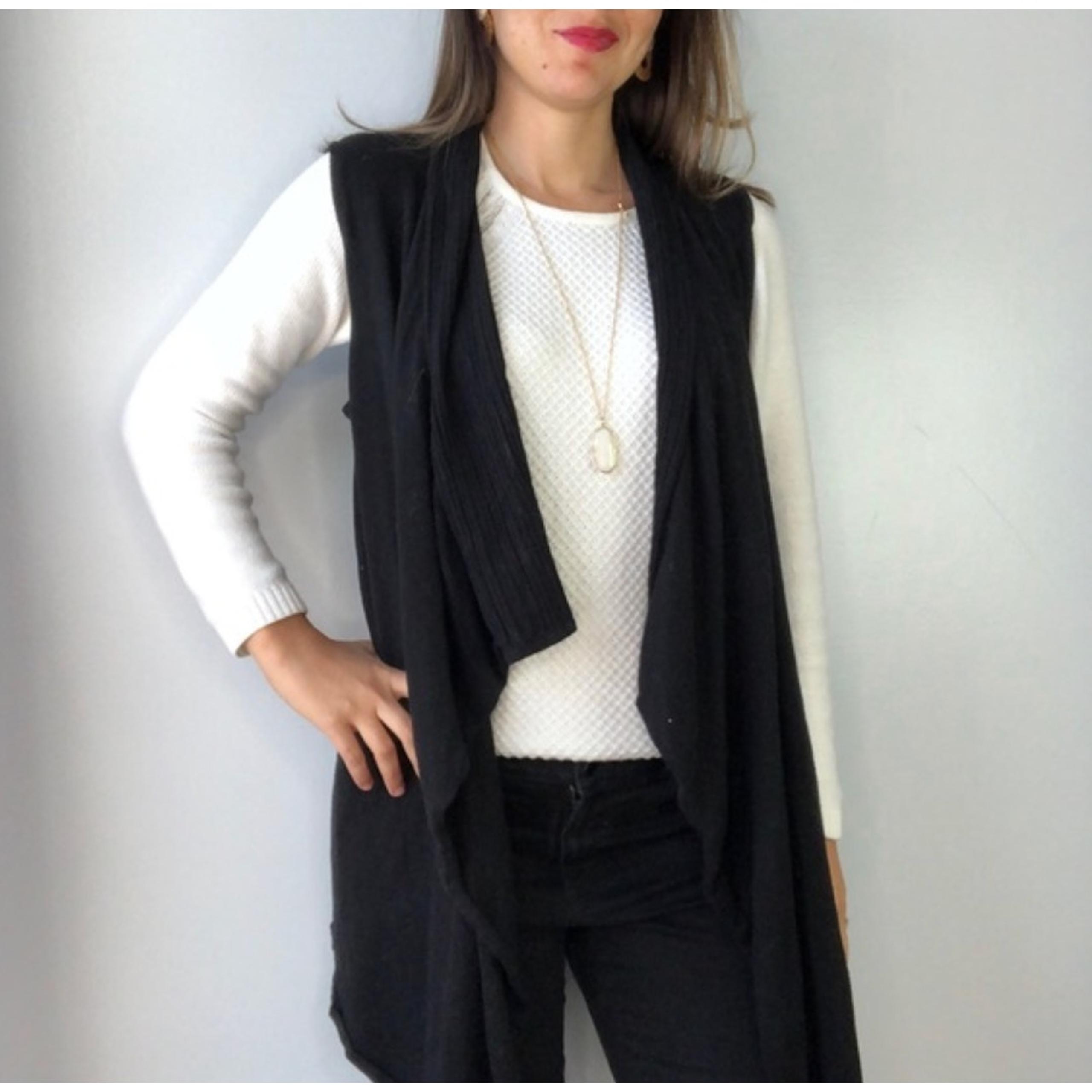 White House Black Market Vest Womens Small Black Ribbed Knit Cardigan Sweater