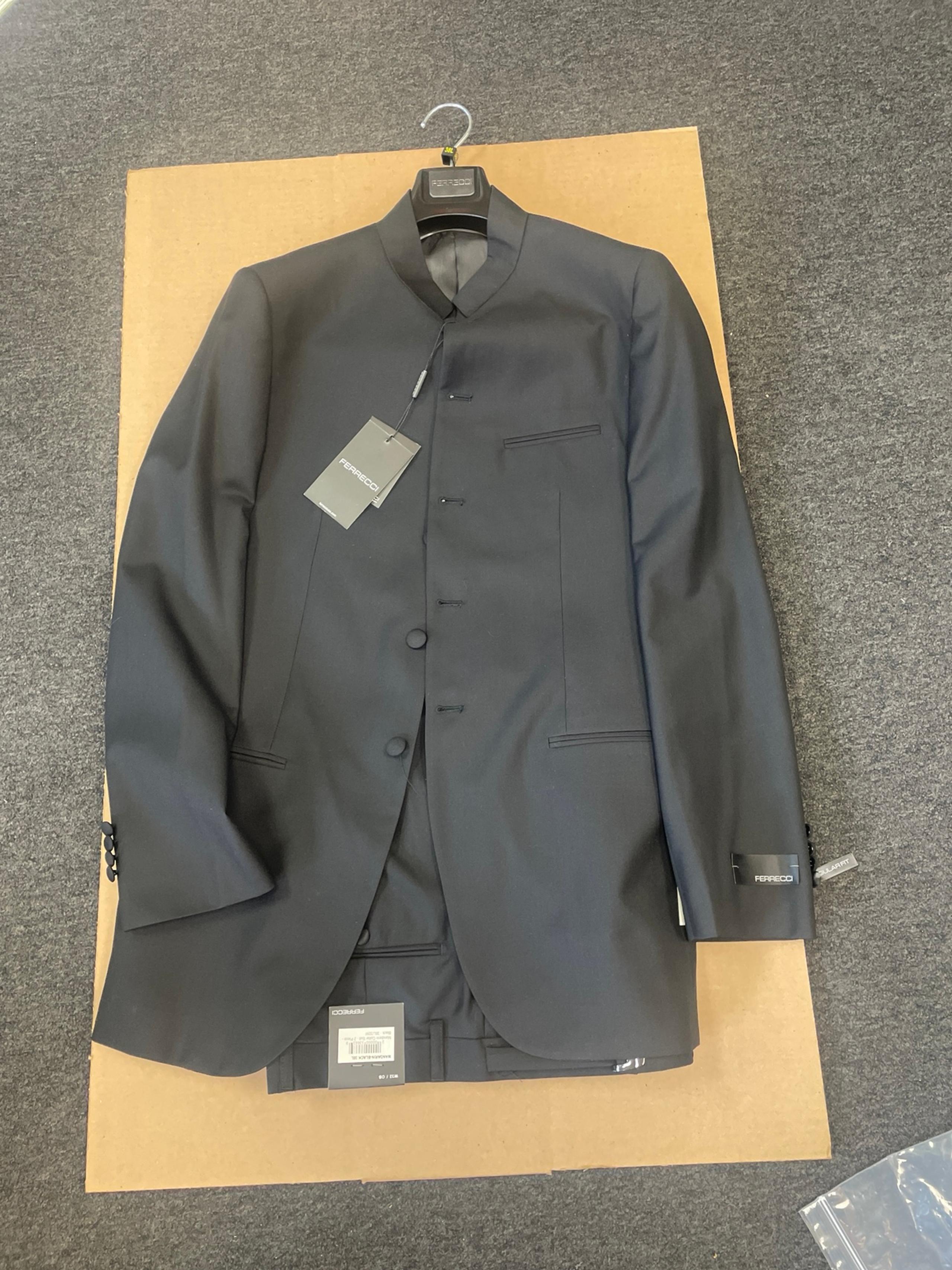 Ferrecci Mandarin Collar Mirage Tuxedo Size 38Long/32Waist