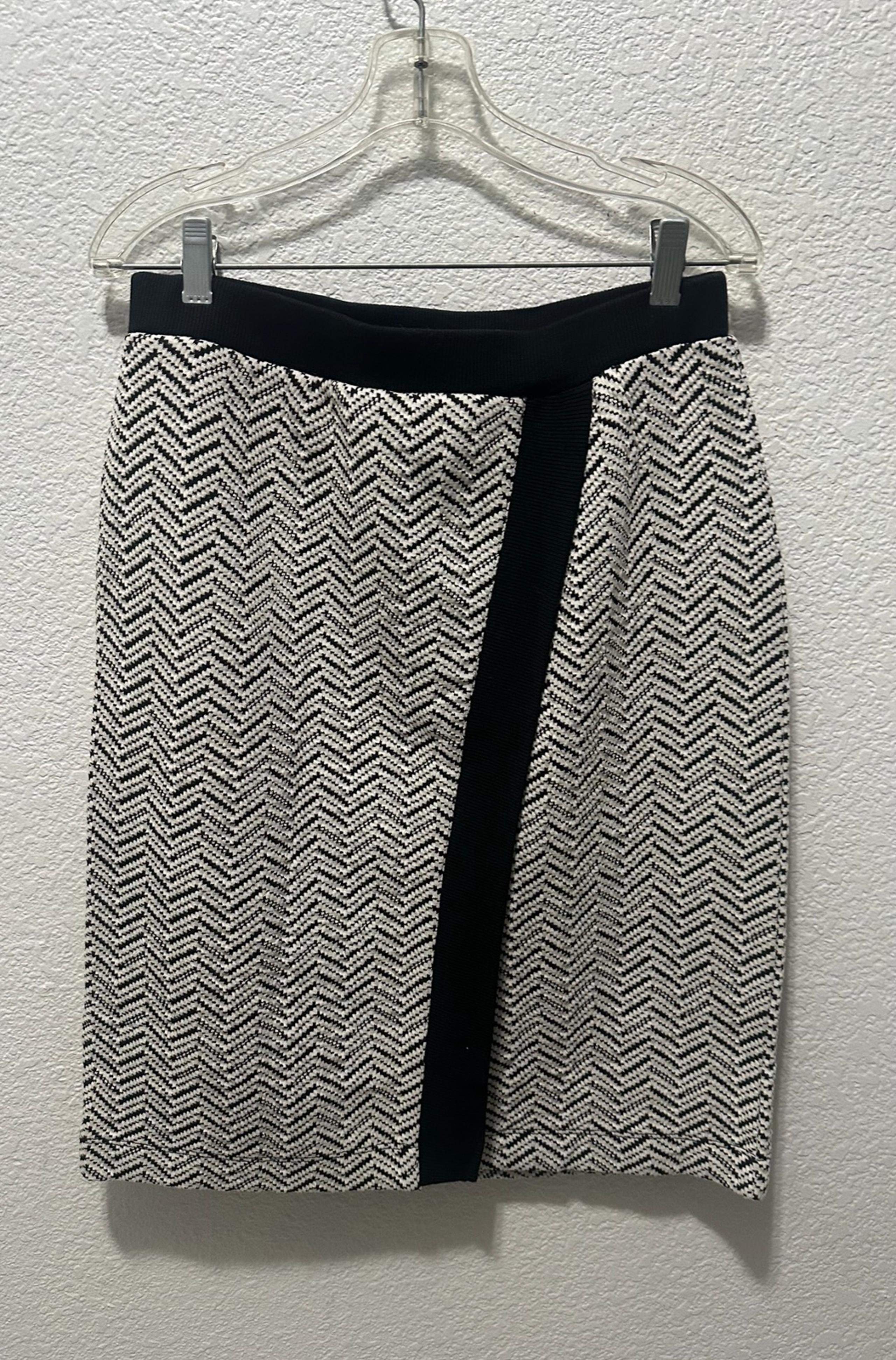 Zac & Rachel faux wrap skirt S