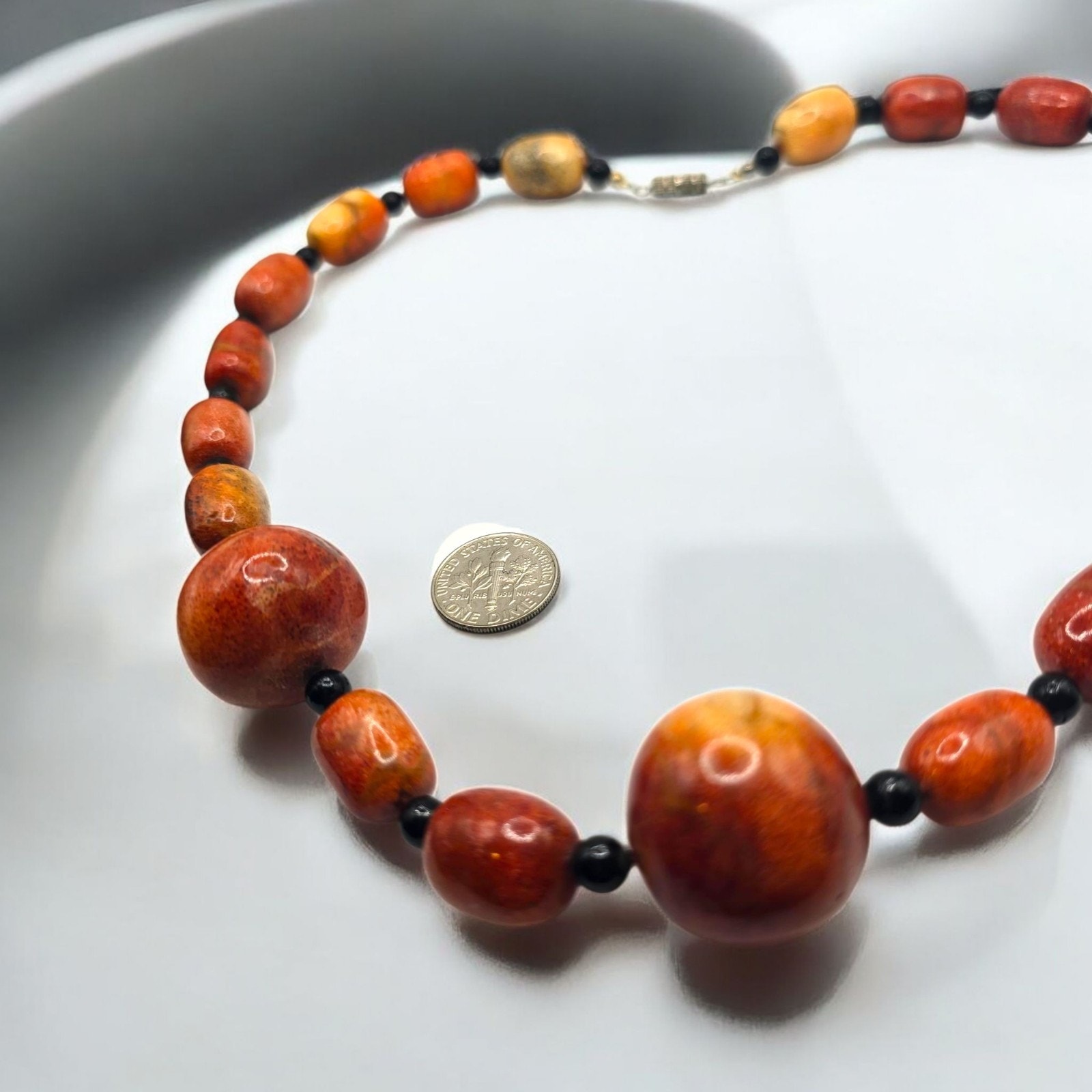 Chunky Apple Coral Bead Necklace Black Spacers Orange Peach Colors Vintage 18 L