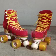 Excellent Condition Red&Yellow Golden Horse Roller Skates Youth Size 3