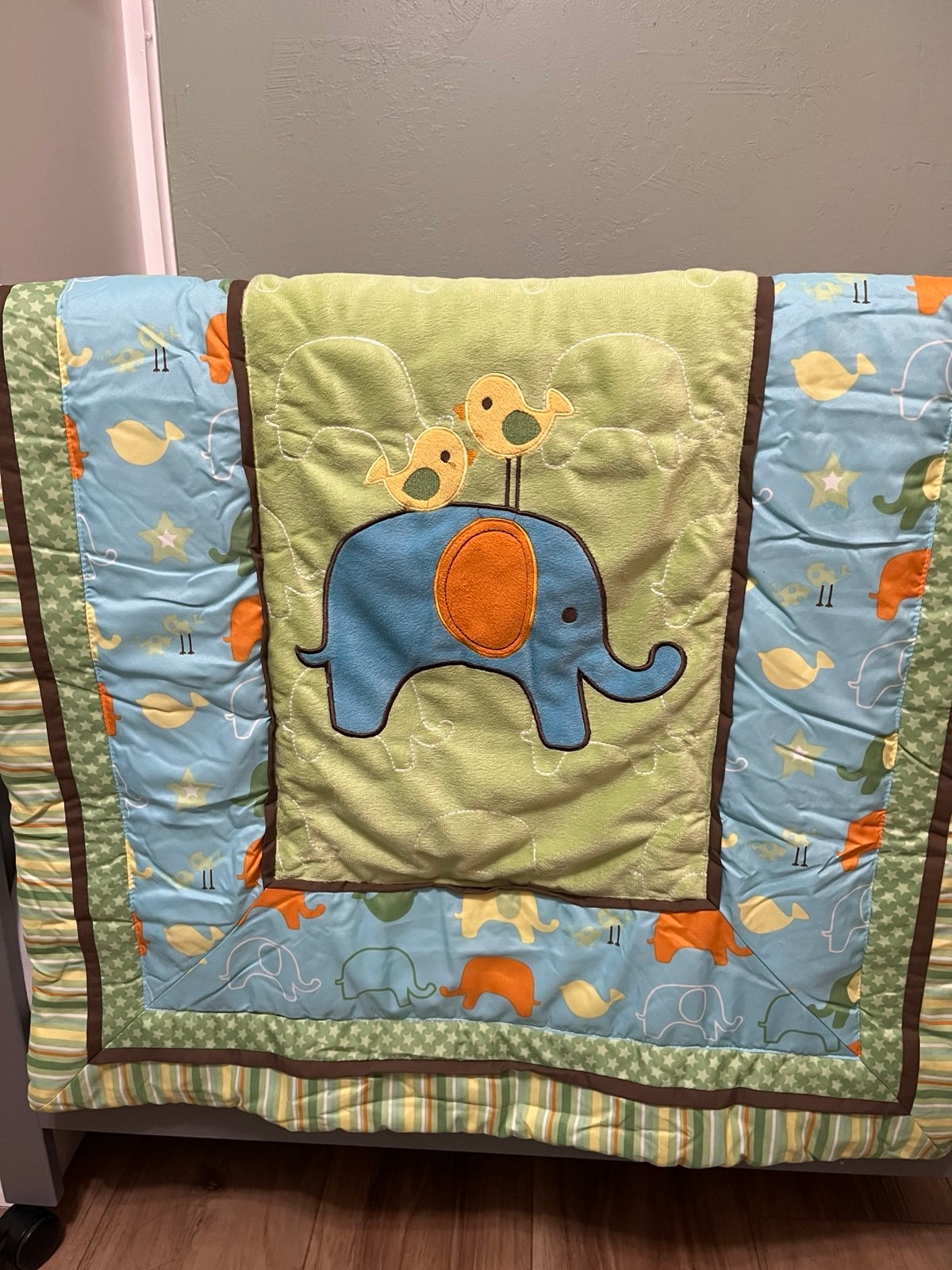 Step By Step Elephant /Bird Stripped Baby Crib Comforter Blanket 40x32 EUC