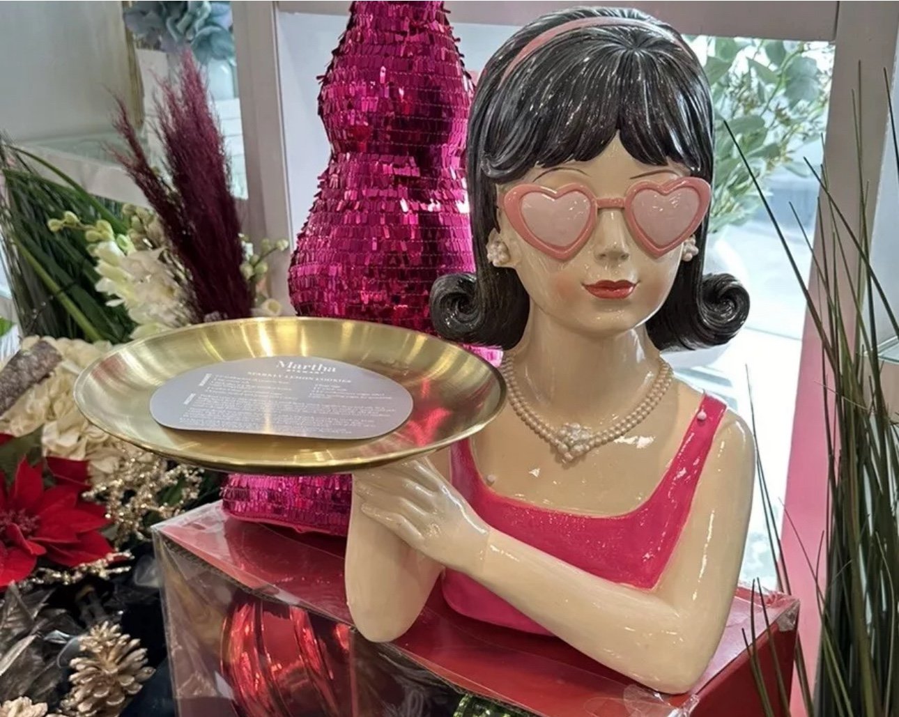 Lady head bust server adorable !