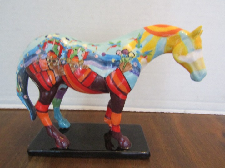 Trail of Painted Ponies 2004 Ceramic Love As Strong As A Horse #1595 1E/9.526