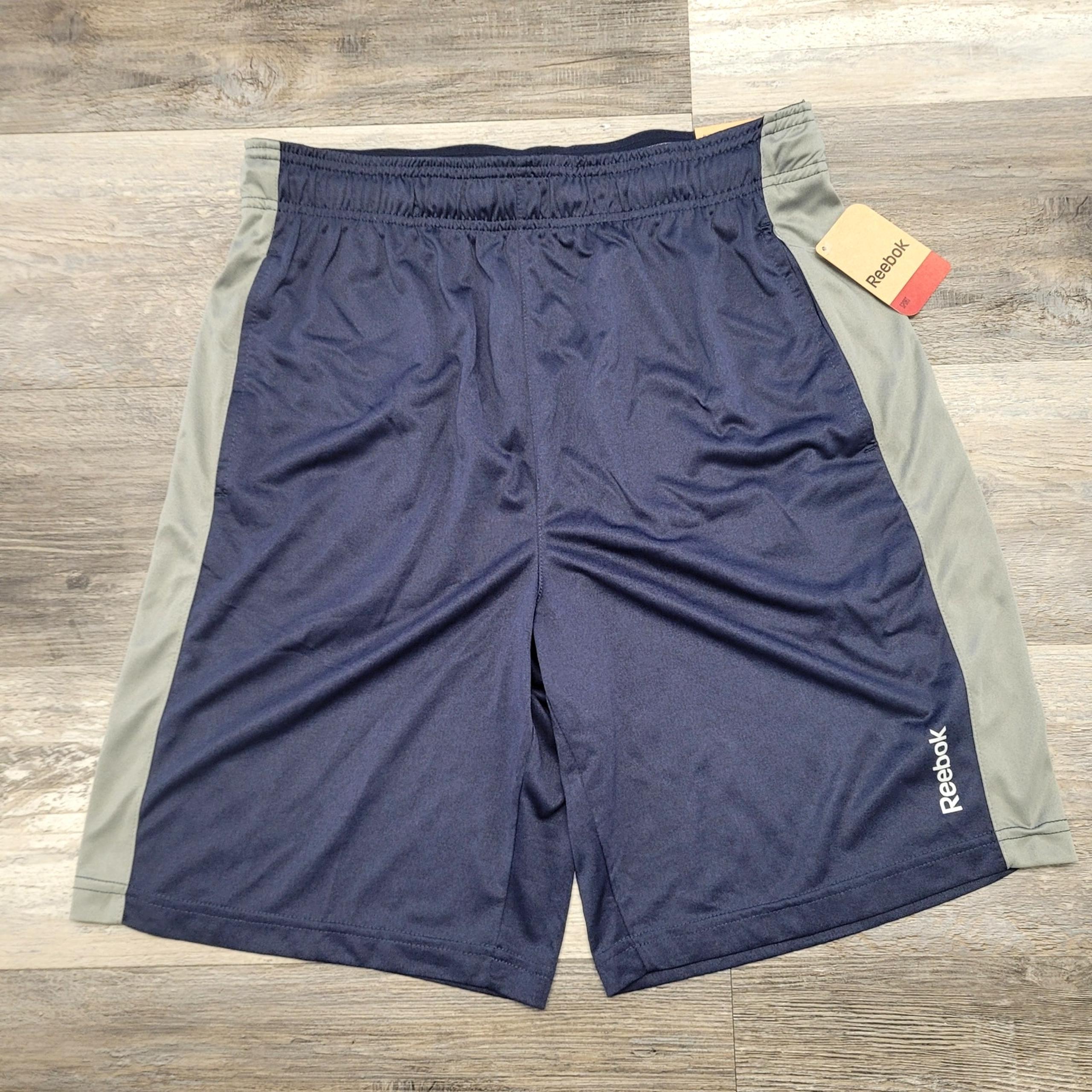 NWT Under Armour Heather Navy Silver Mens M Spell Out Logo Sporty Dadson Short