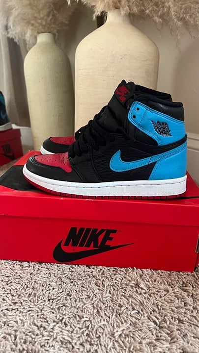 Air Jordan 1 Retro High Red & Blue Women's Size 5.5