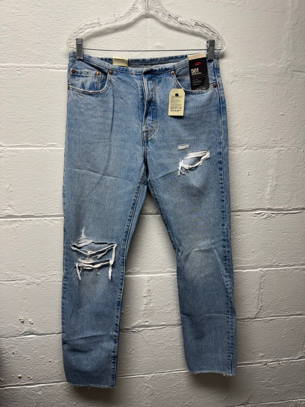 NWT Levi’s 501 Straight Leg Jeans